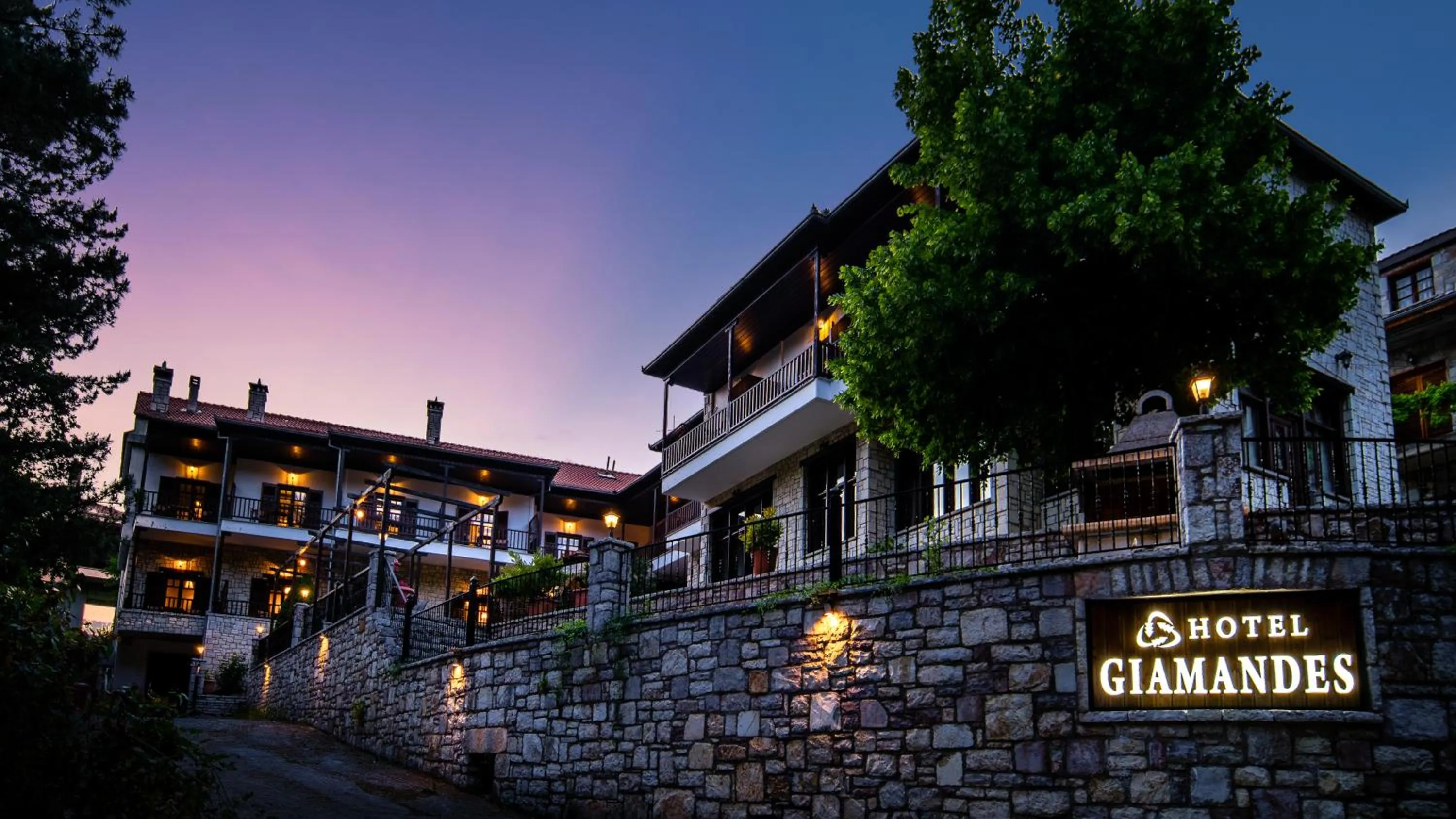 Property building in Hotel Giamandes