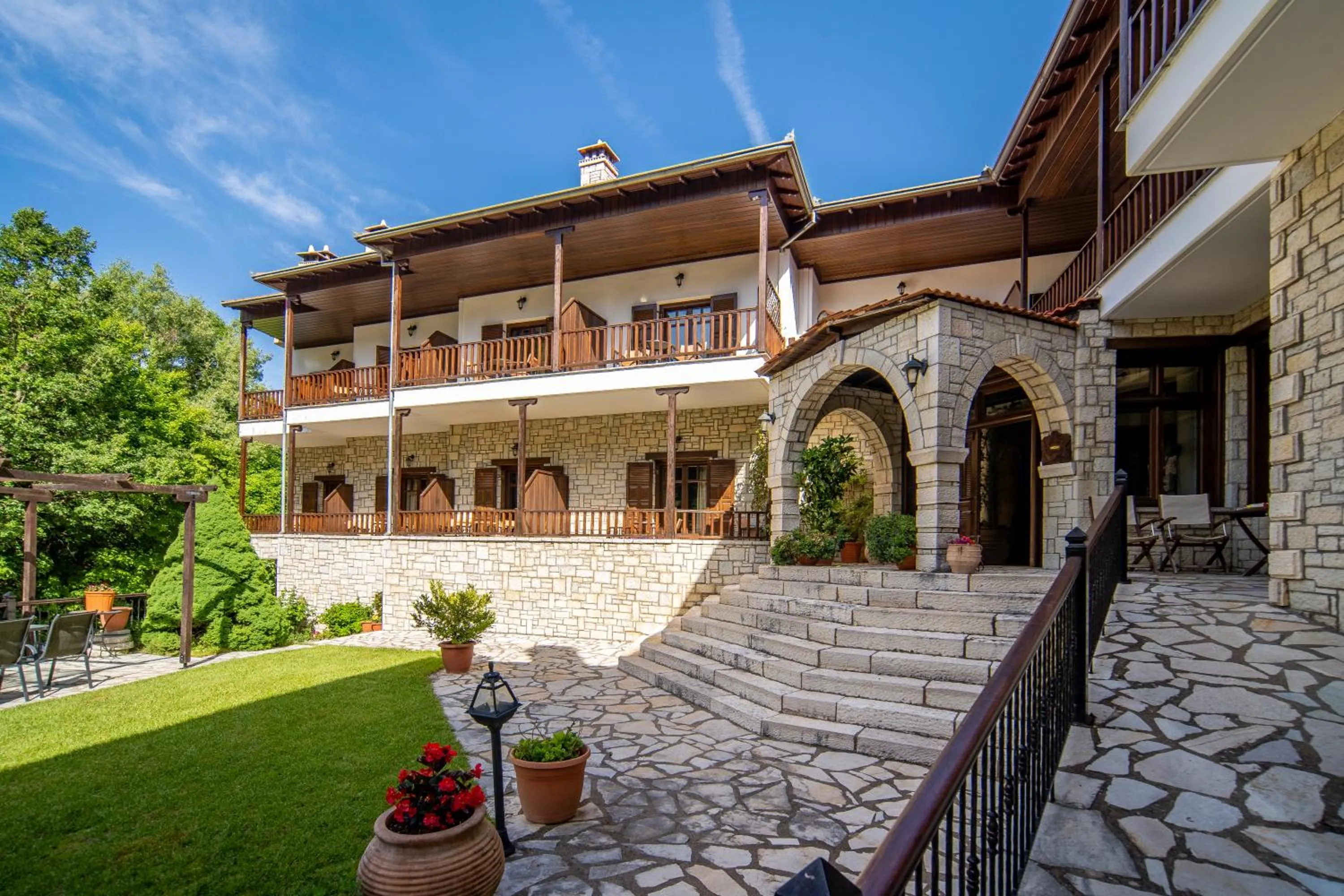 Property building in Hotel Giamandes