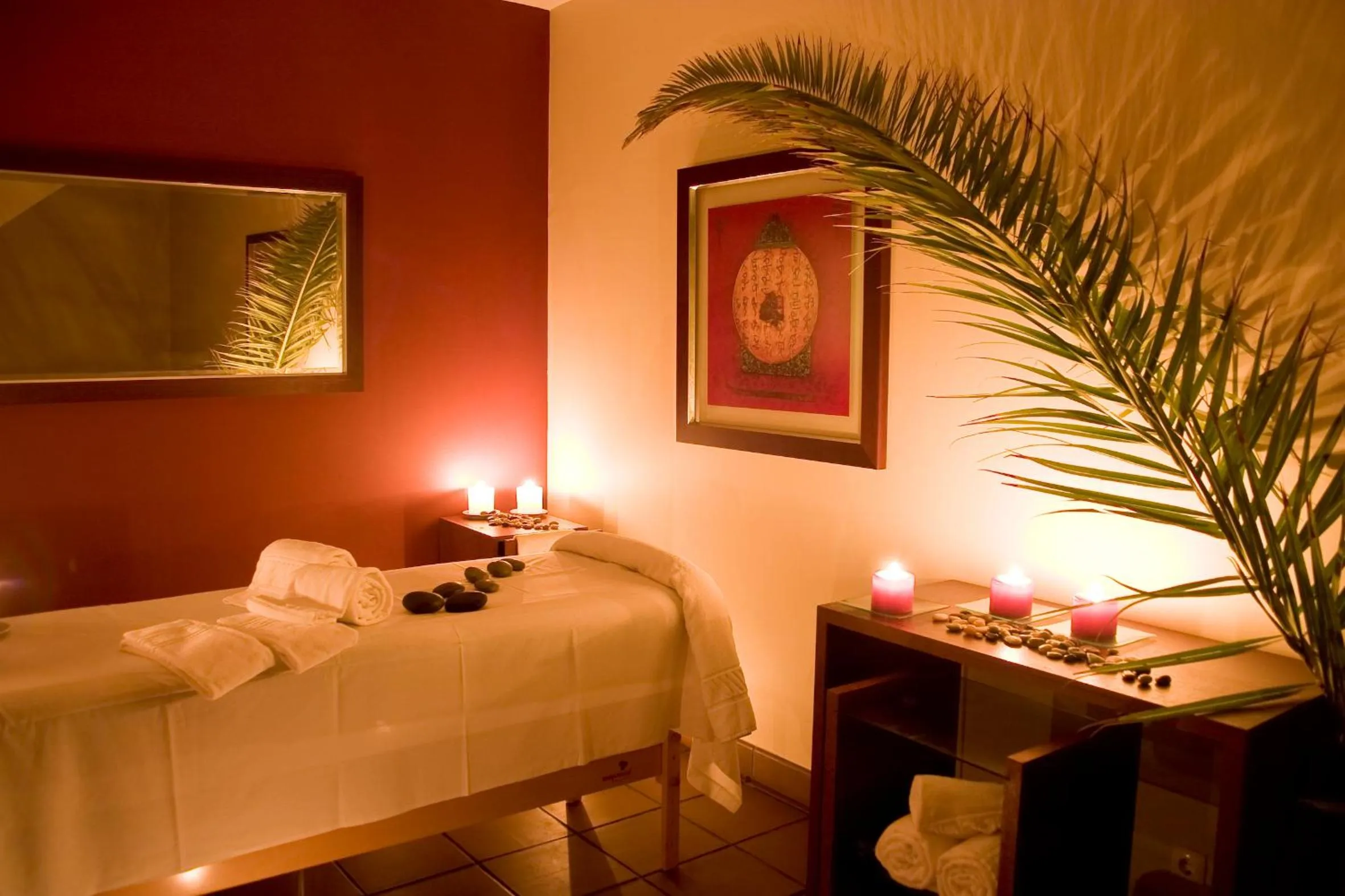 Massage, Bed in Cerro Mar Atlantico & Cerro Mar Garden