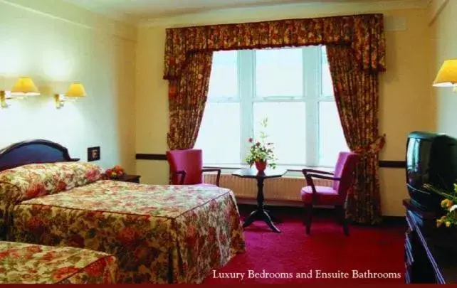 Double Room in Dorrians Imperial Hotel Double Room in Dorrians Imperial Hotel