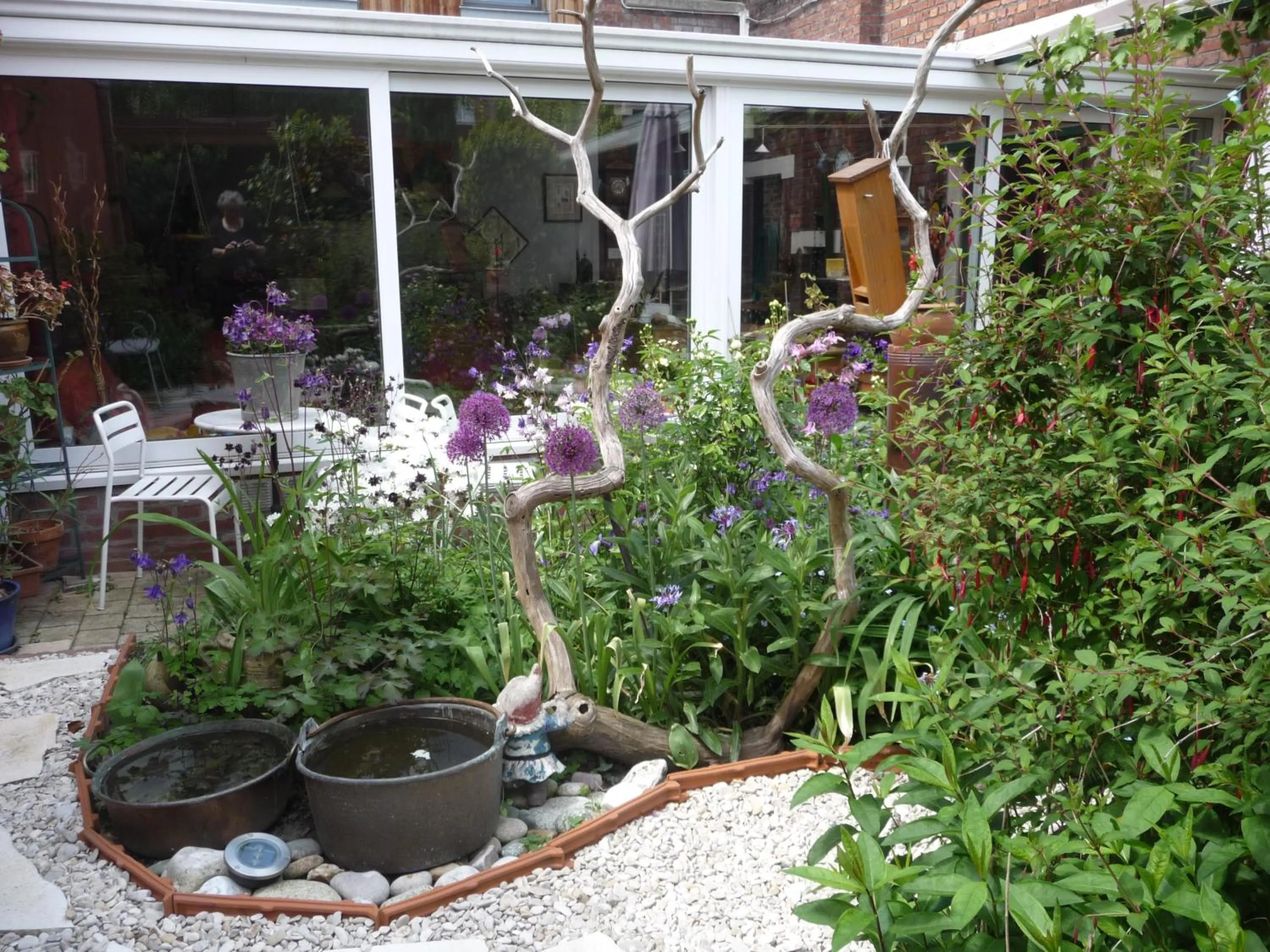 Property building in Au Troubadour