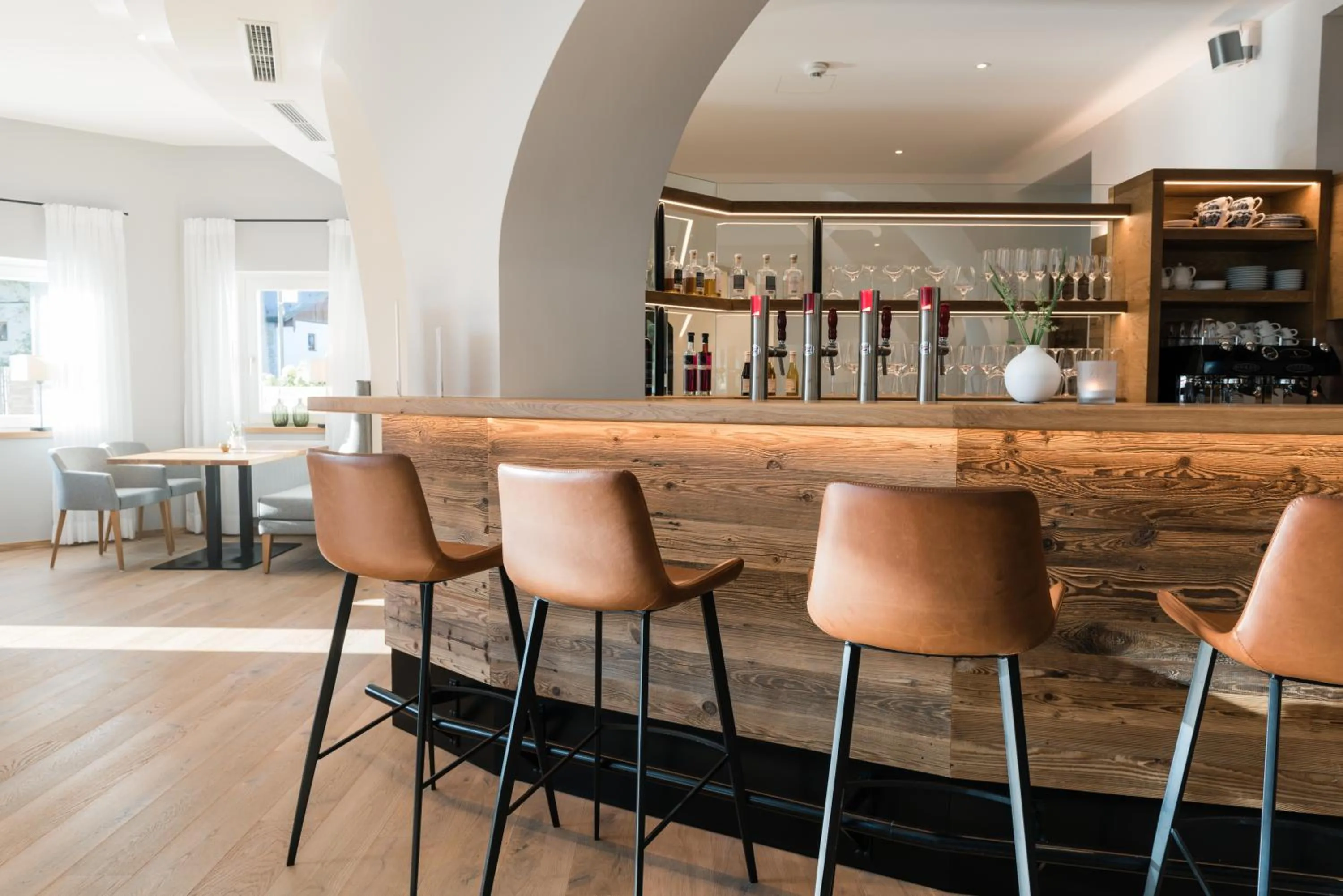 Lounge or bar in meiZeit Lodge