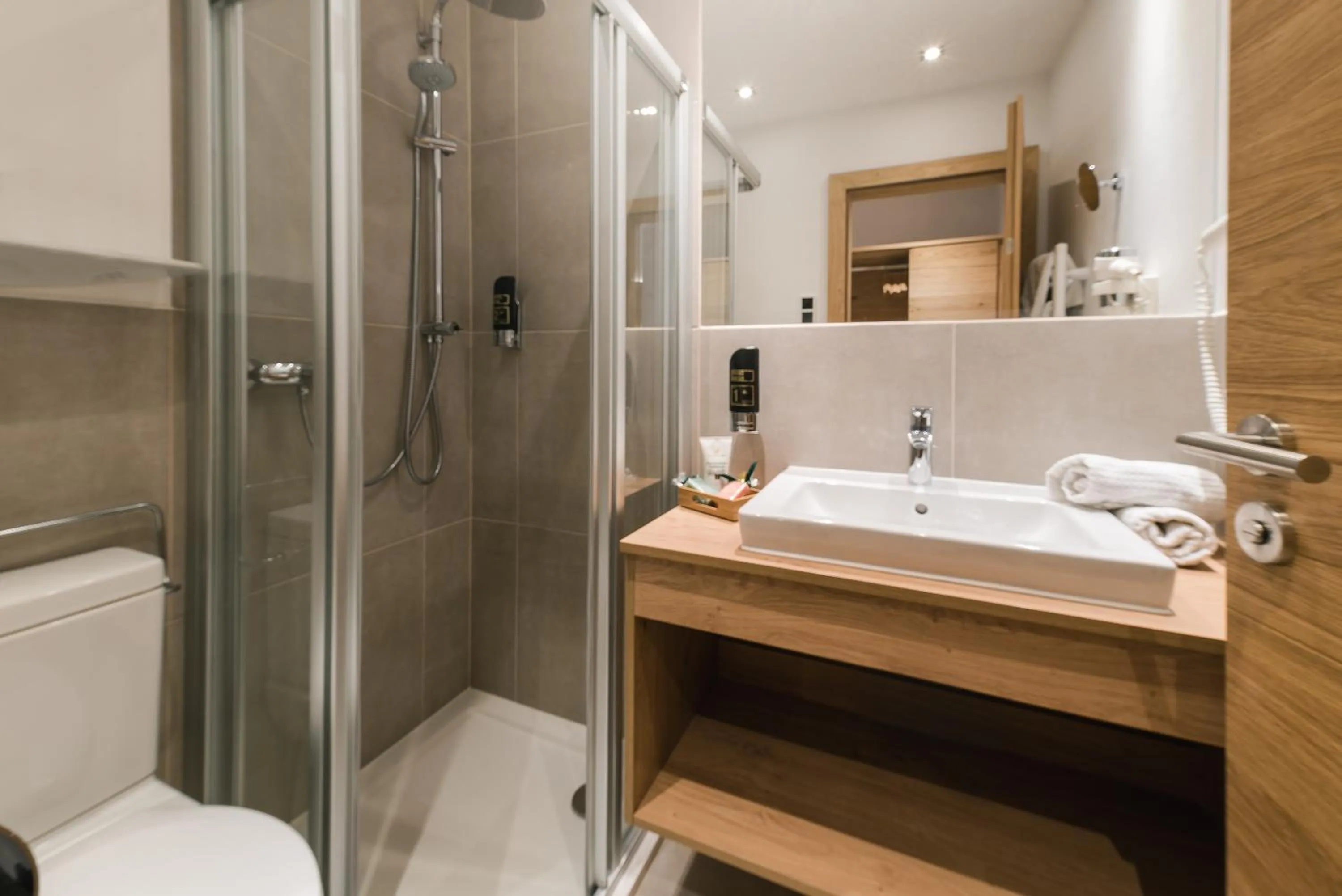 Shower in meiZeit Lodge