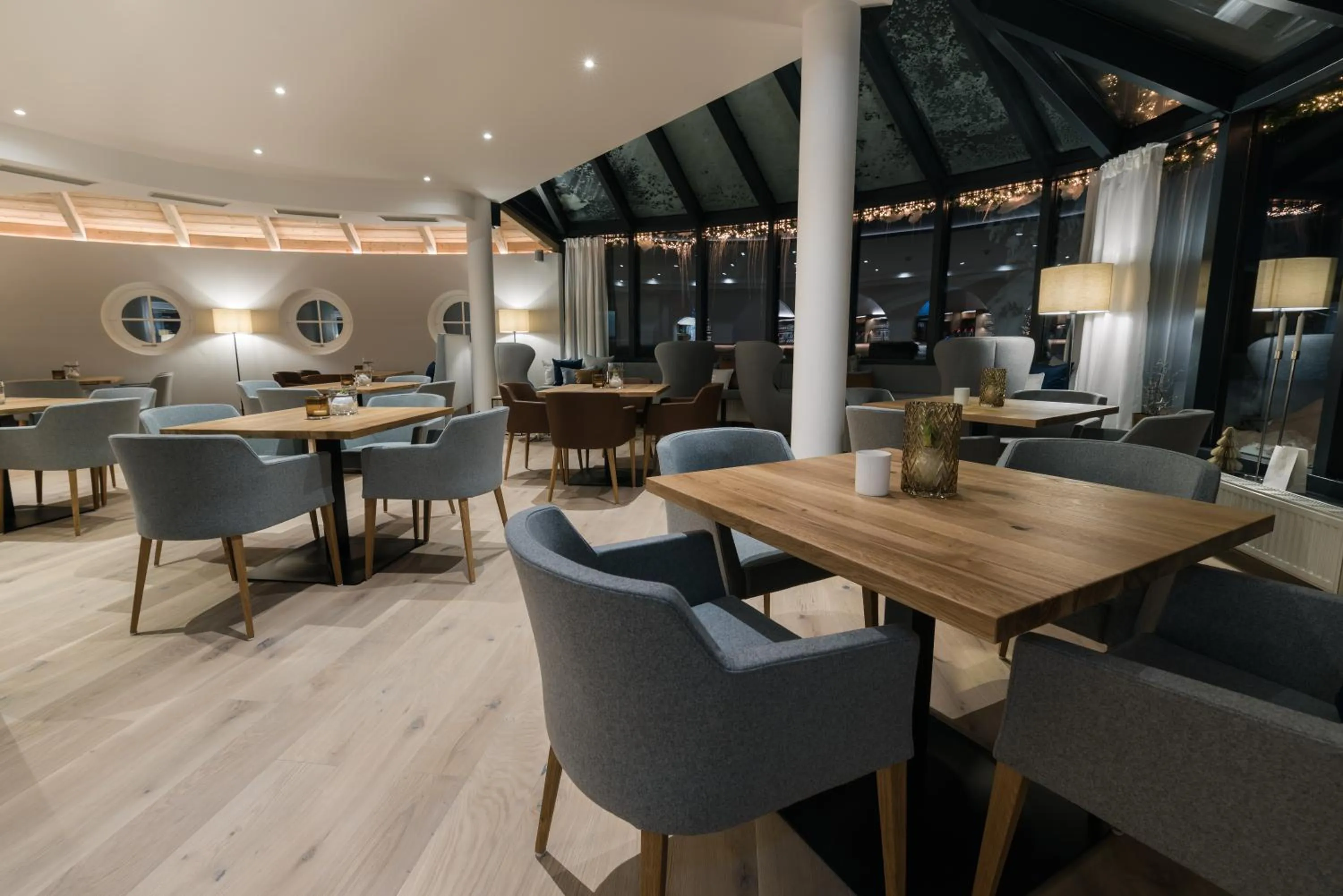 Restaurant/places to eat in meiZeit Lodge