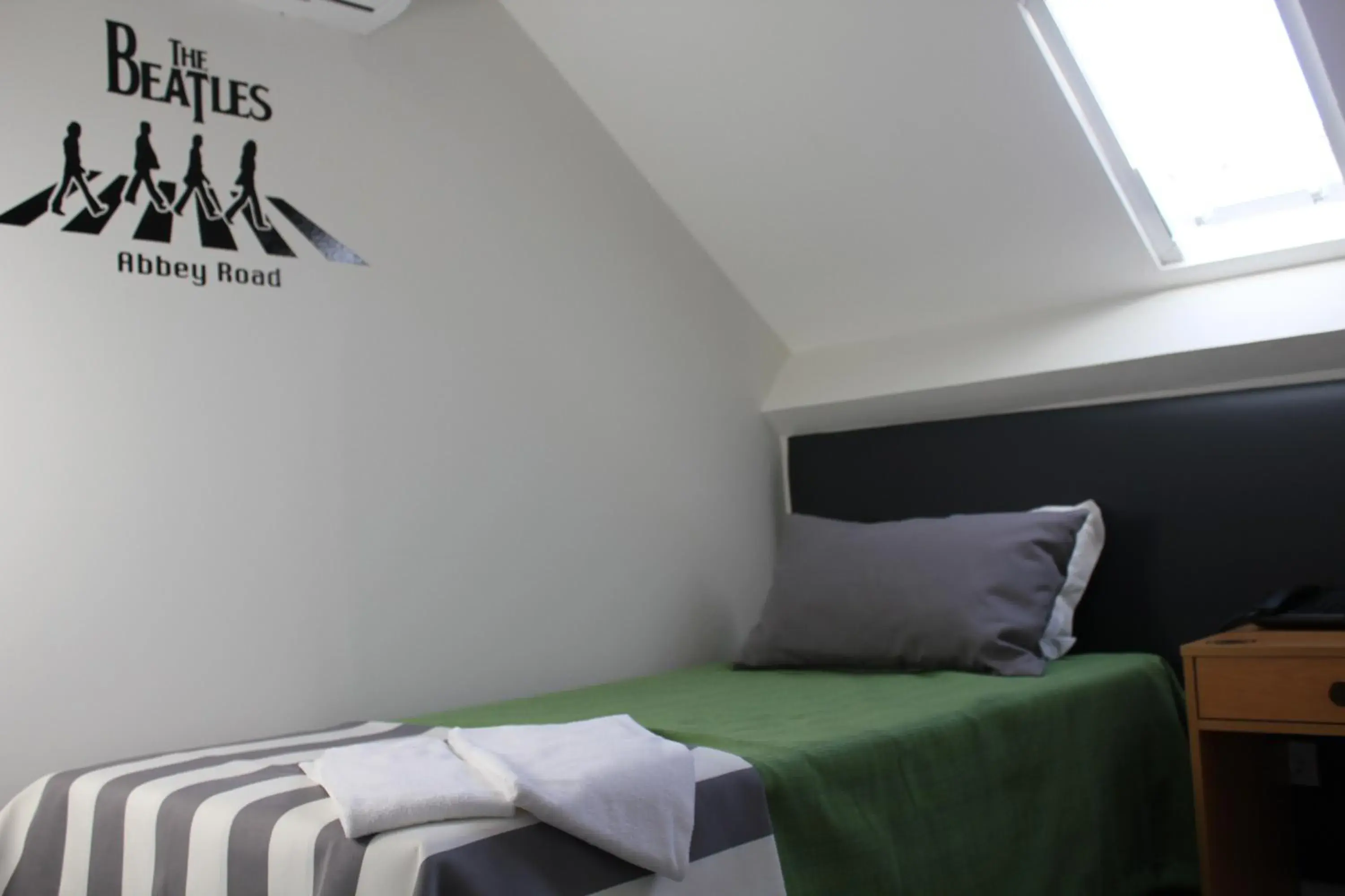 Bed in Guest House Porto Clerigus Bed in Guest House Porto Clerigus