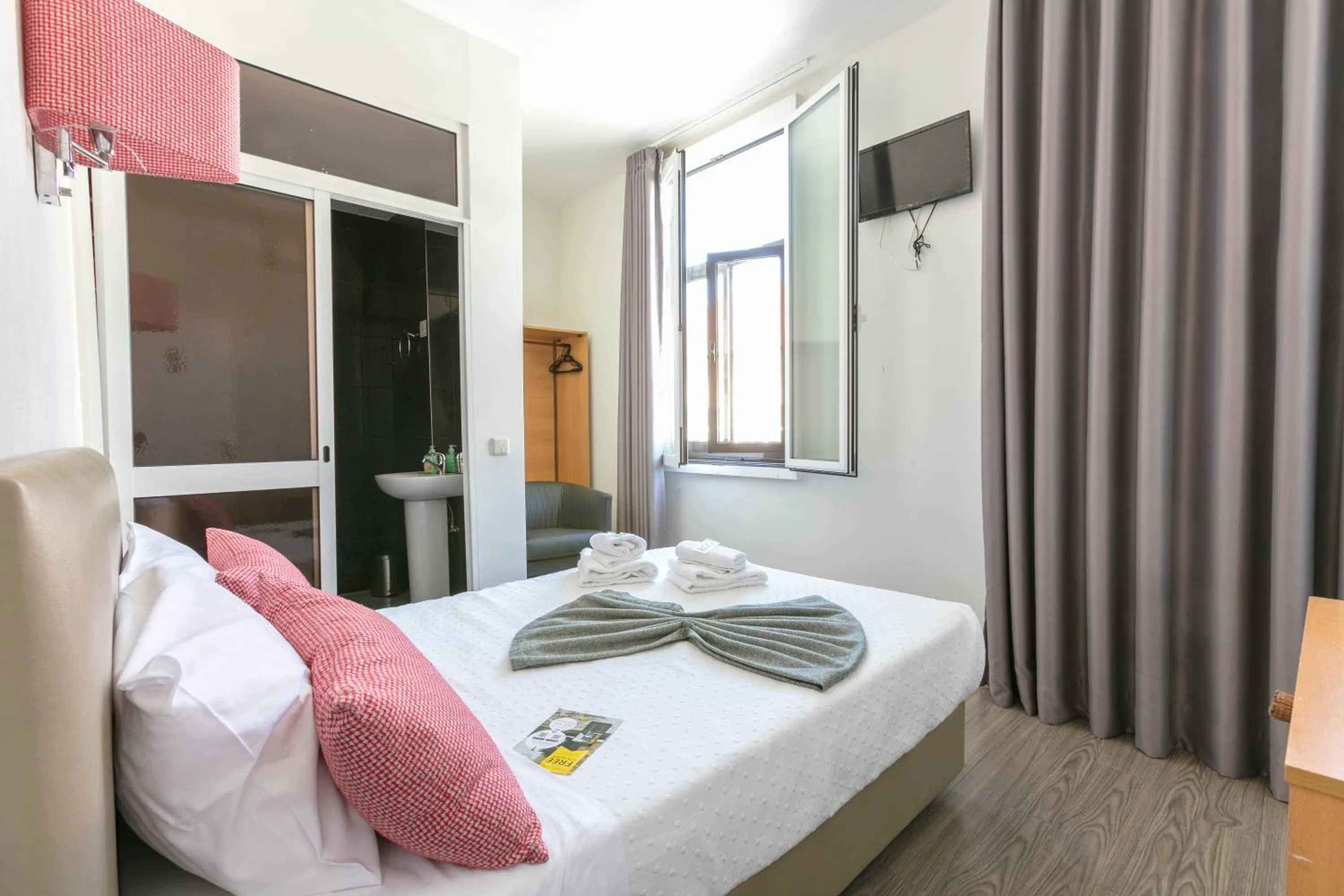 Bed in Guest House Porto Clerigus