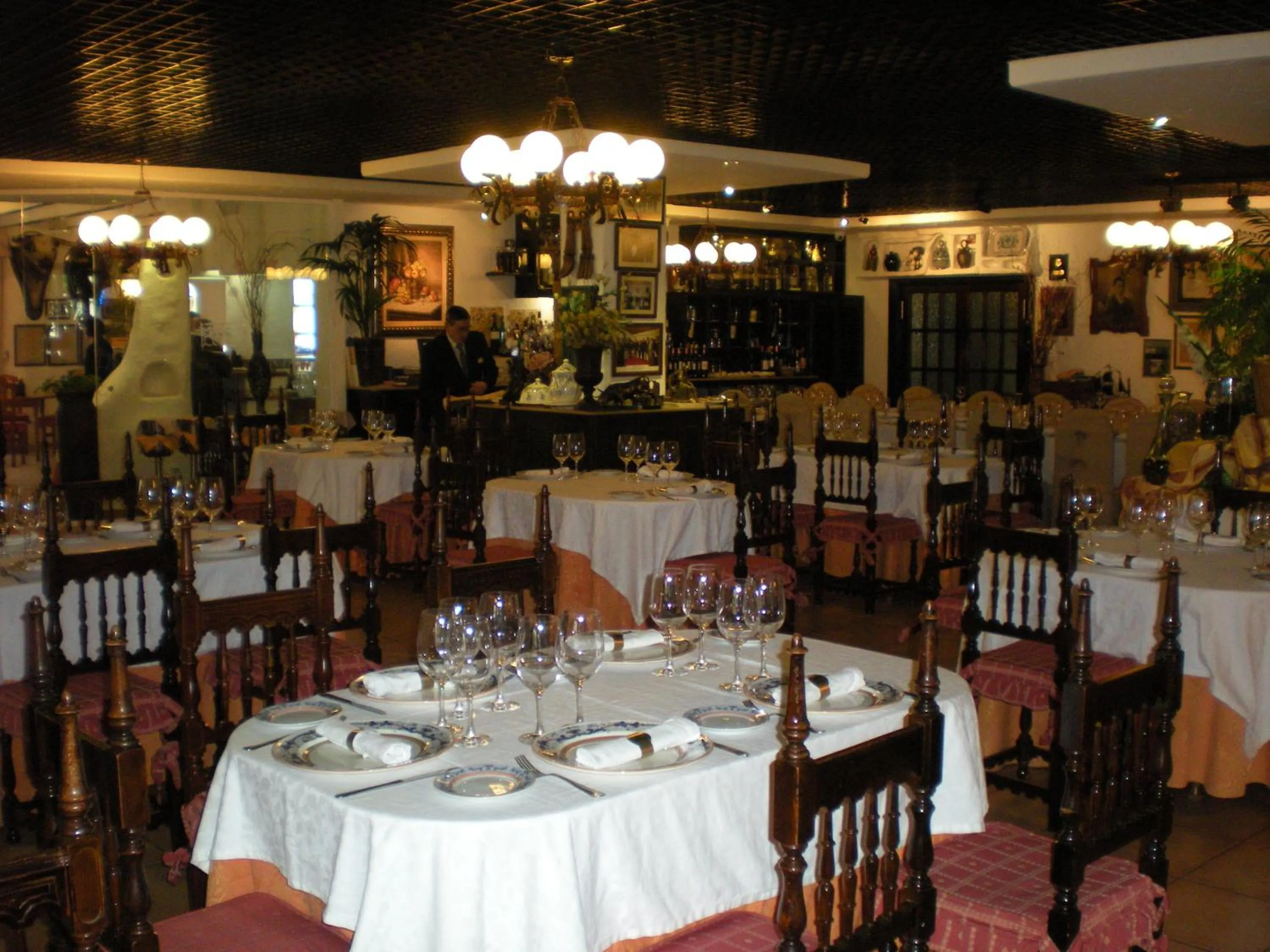 Restaurant/places to eat in Hotel Terraza Carmona