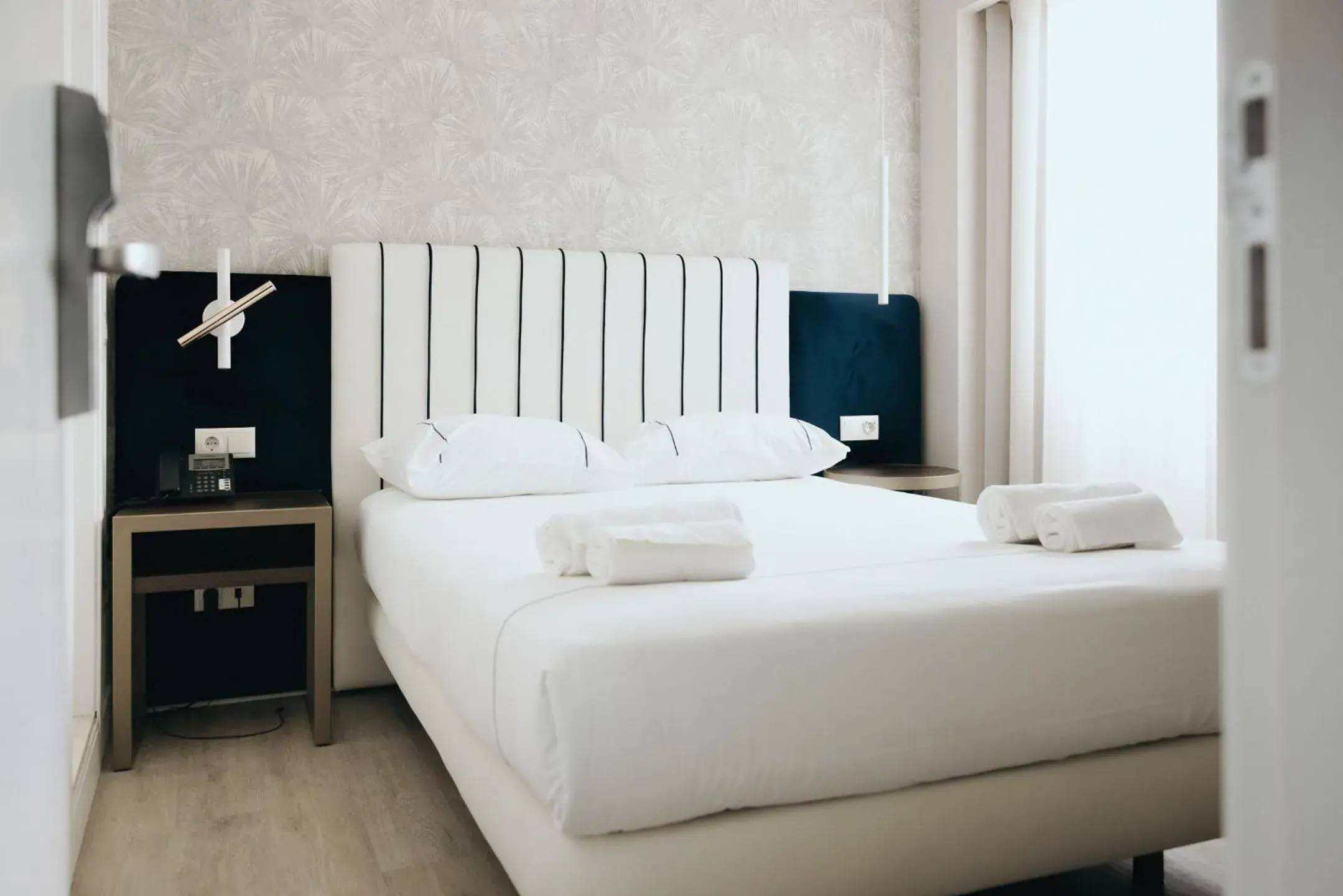 Property building, Bed in M'AR De AR Auria Property building, Bed in M'AR De AR Auria