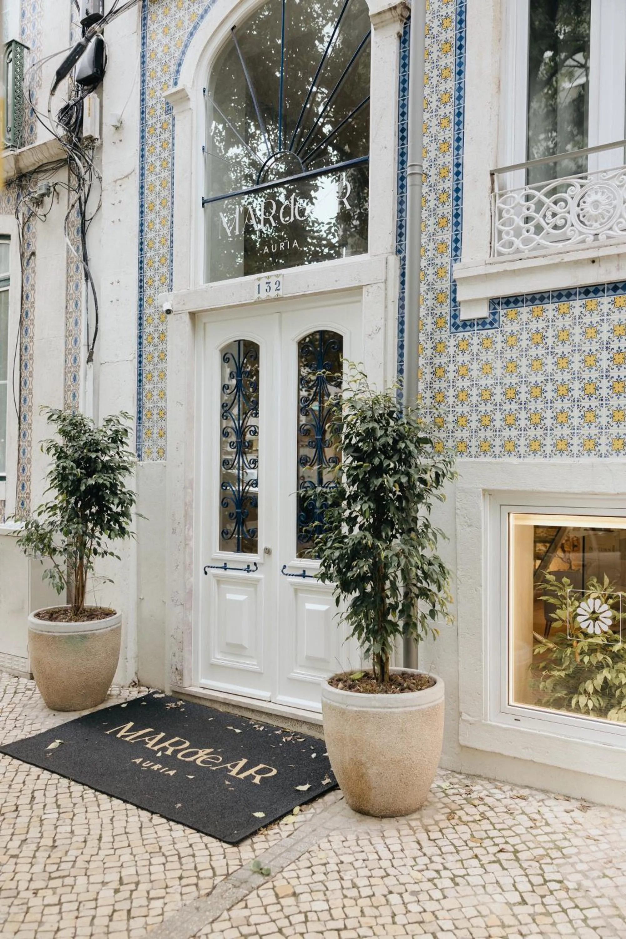 Property building in M'AR De AR Auria