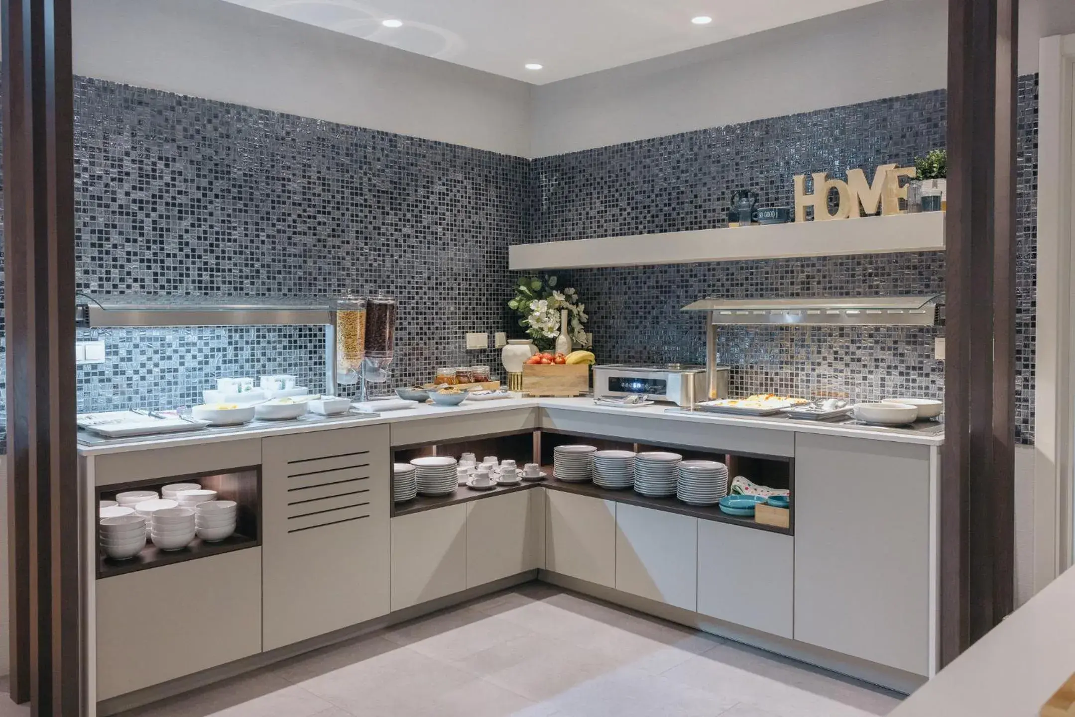 Food and drinks in M'AR De AR Auria Food and drinks in M'AR De AR Auria