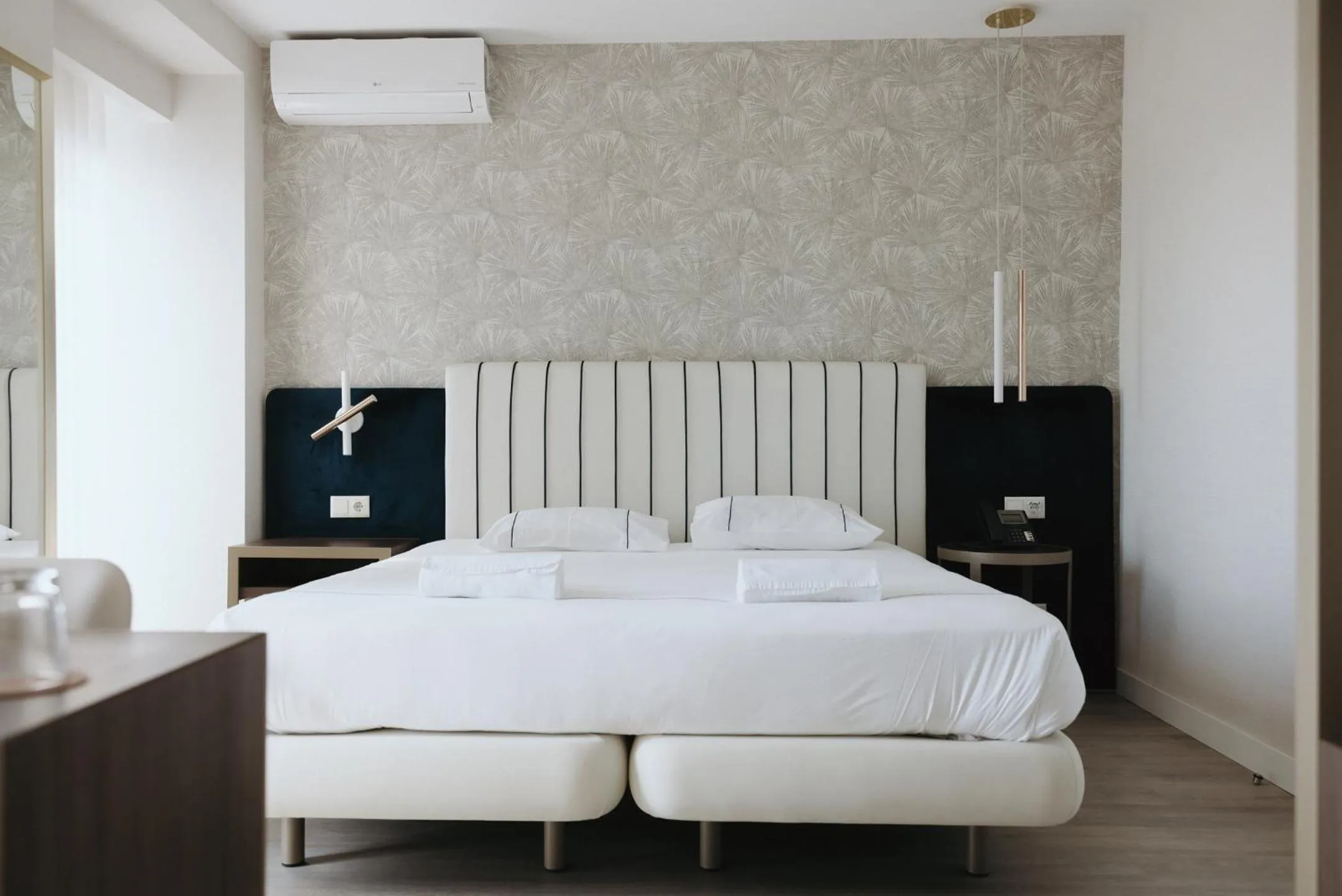 Bed in M'AR De AR Auria