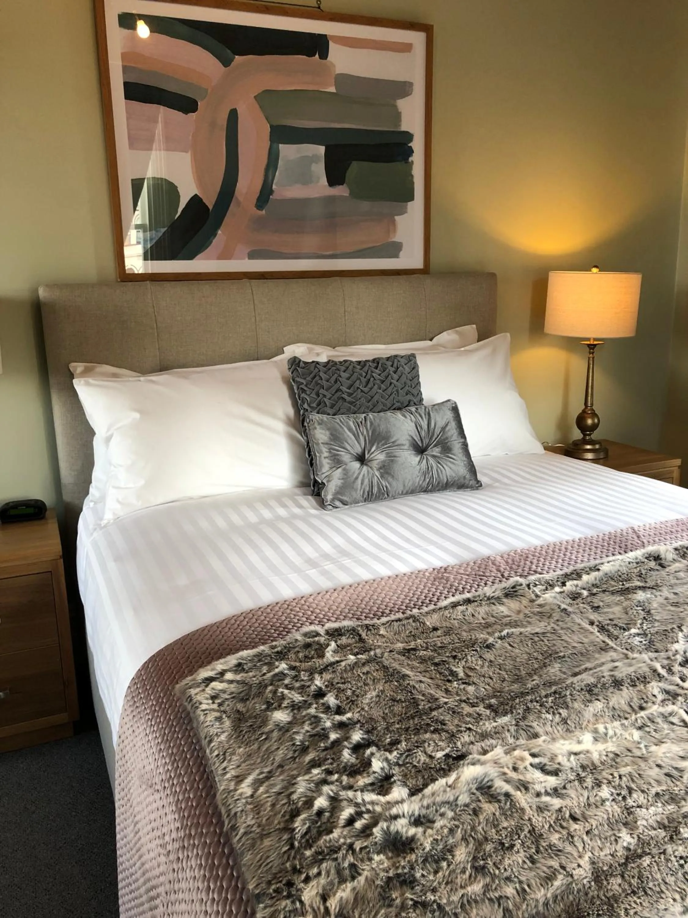 Bed in Bull and Mouth Hotel Maryborough Victoria