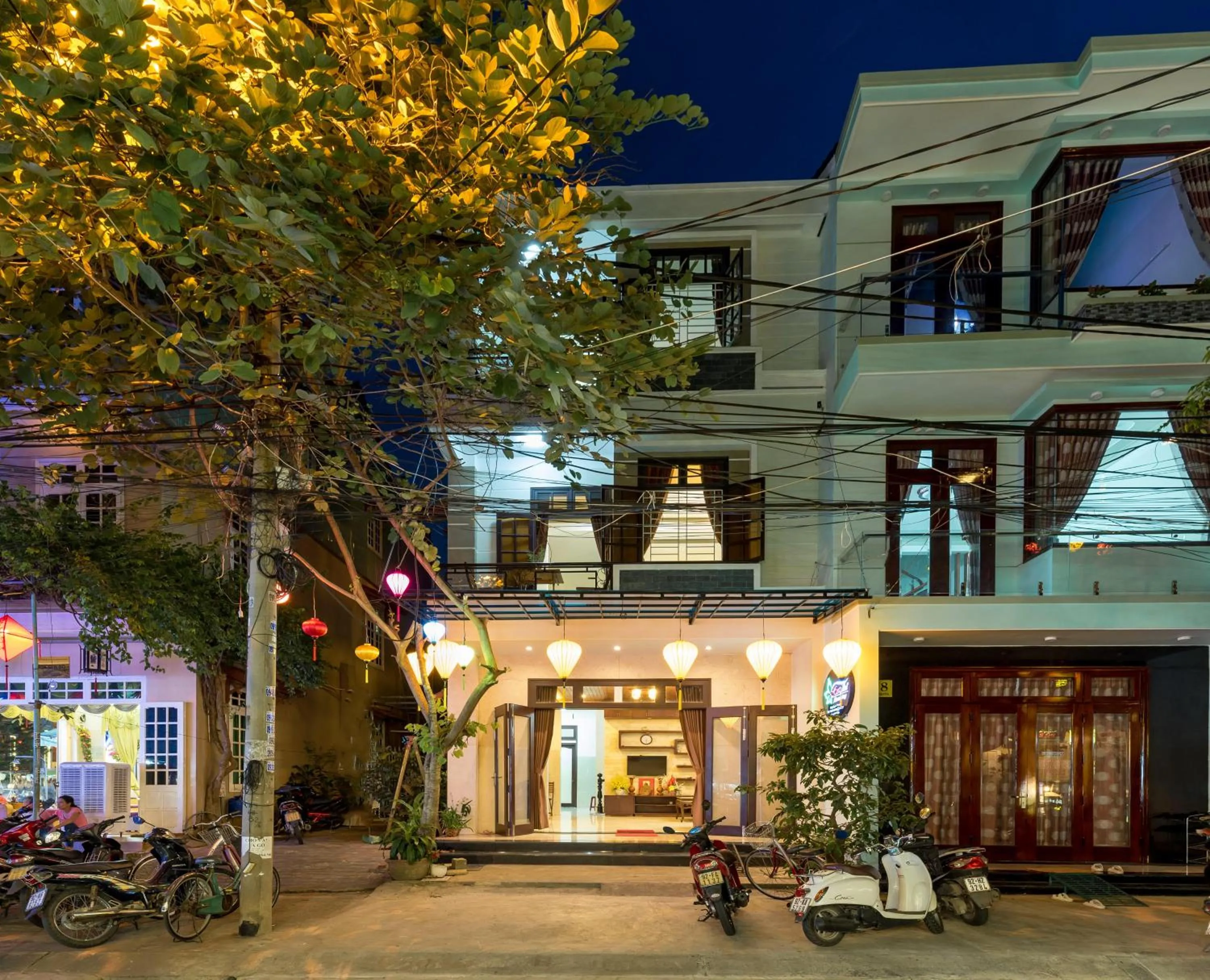 Facade/entrance in Hoa Thu Homestay