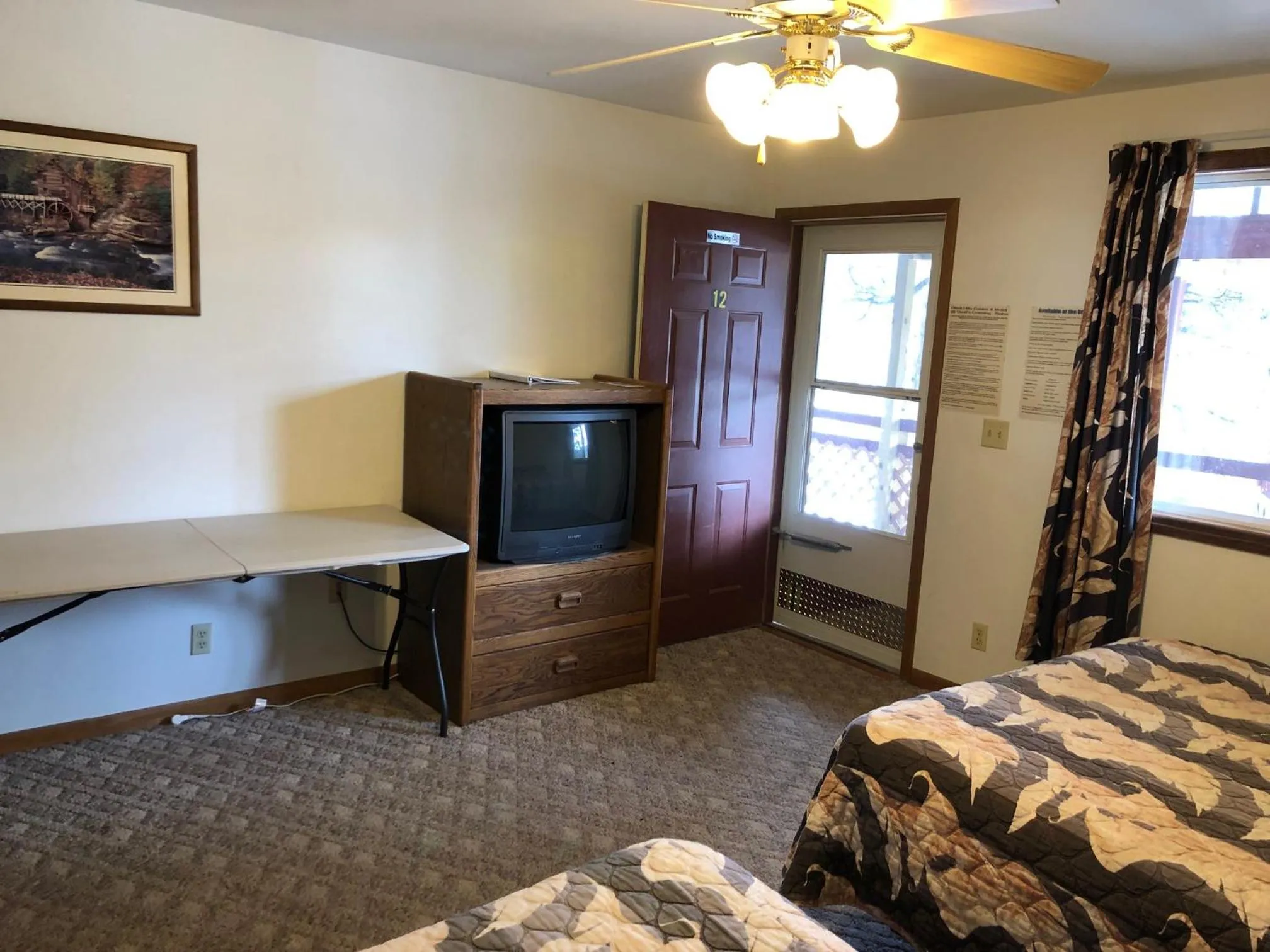 TV and multimedia in Black Hills Cabins at Quail's Crossing