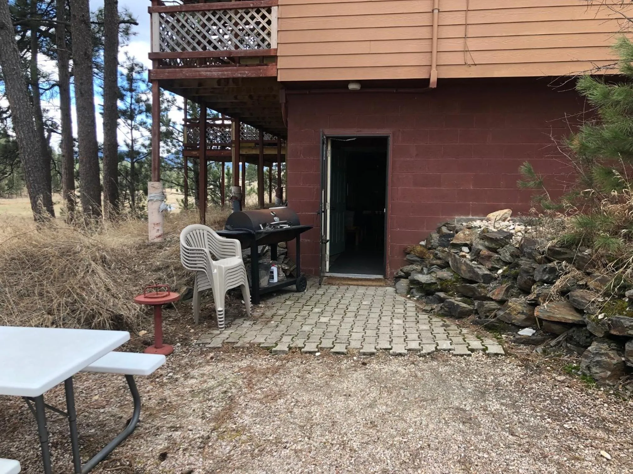 Patio in Black Hills Cabins at Quail's Crossing
