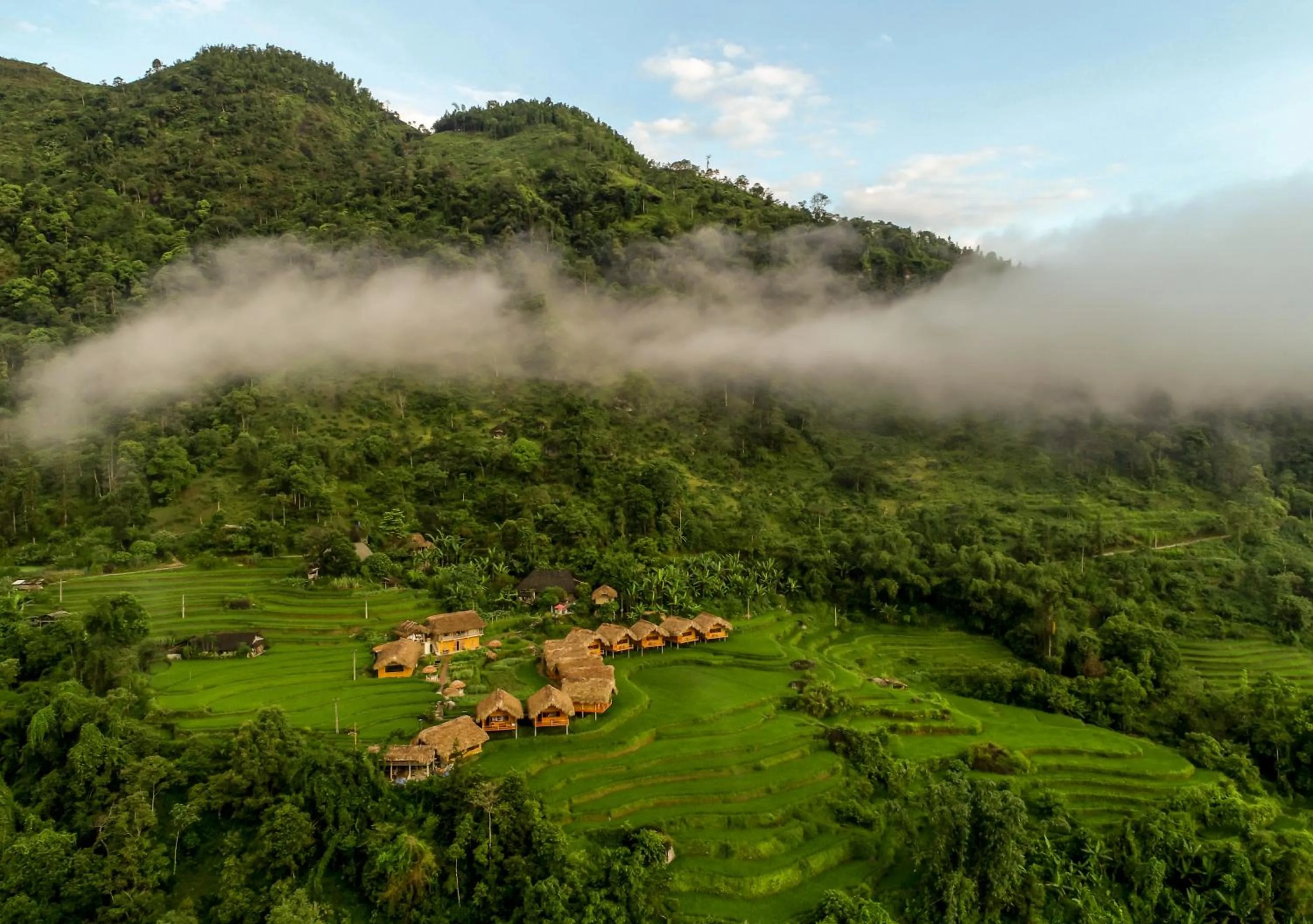 Hoang Su Phi Lodge