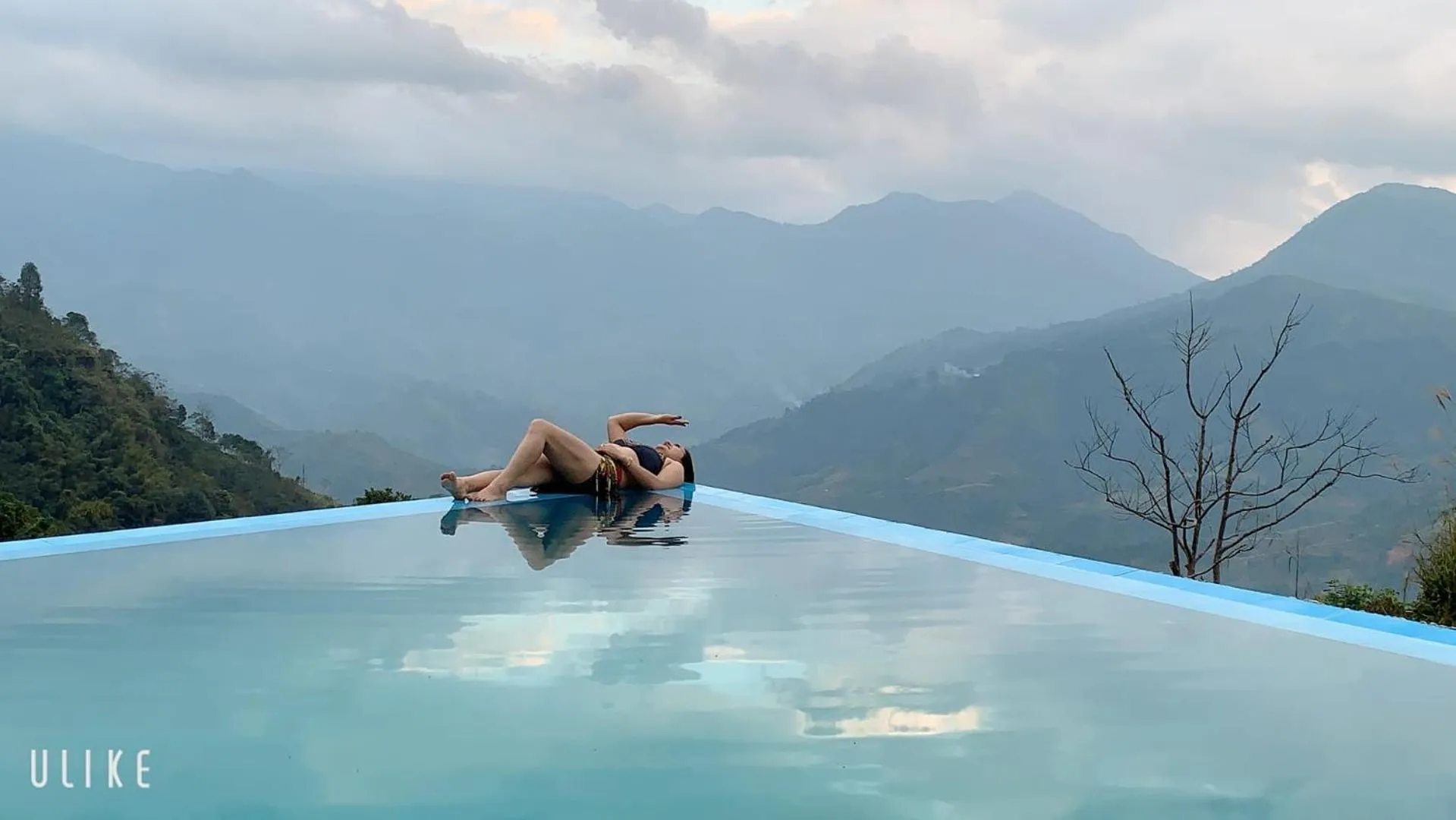 Swimming pool in Hoang Su Phi Lodge