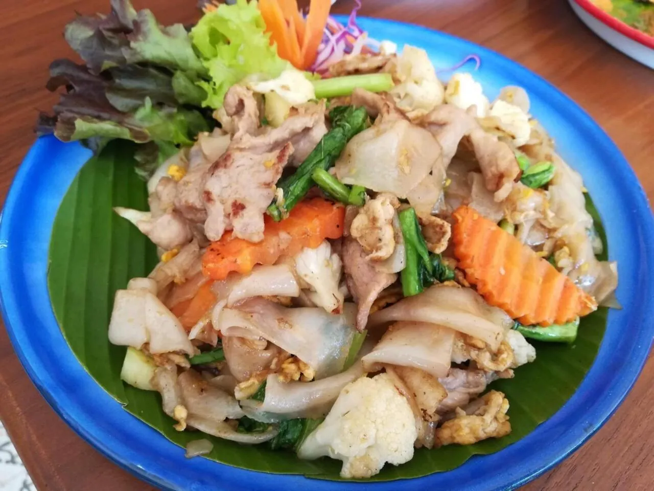 Food and drinks in Chada Mantra Hotel