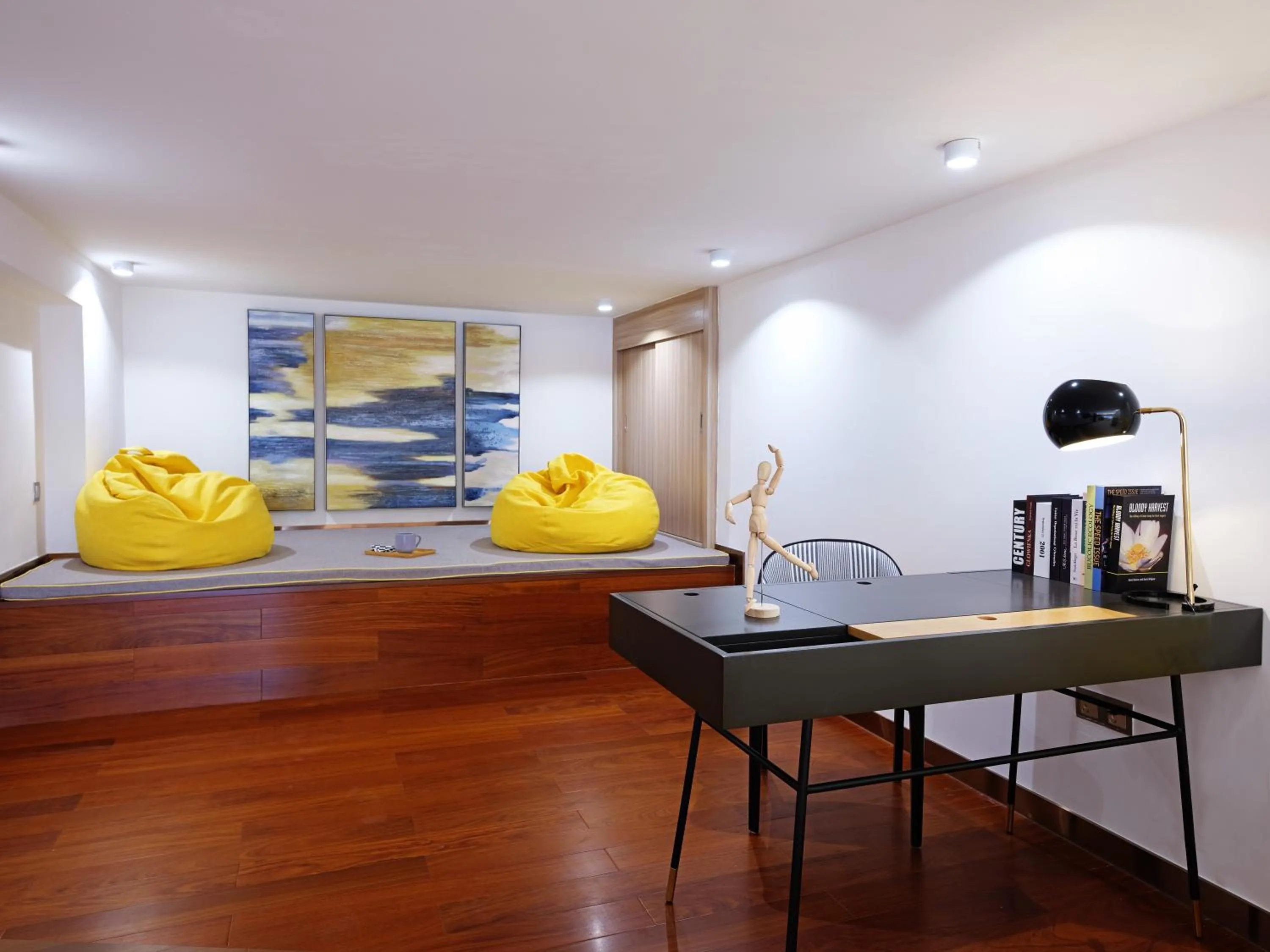 Seating area in Royal Star Apartment(Guangzhou Central City Branch)