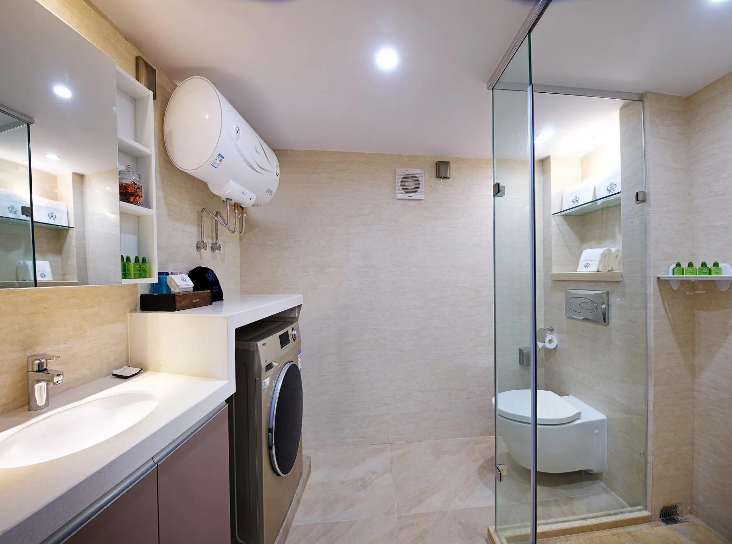 Shower in Royal Star Apartment(Guangzhou Central City Branch)