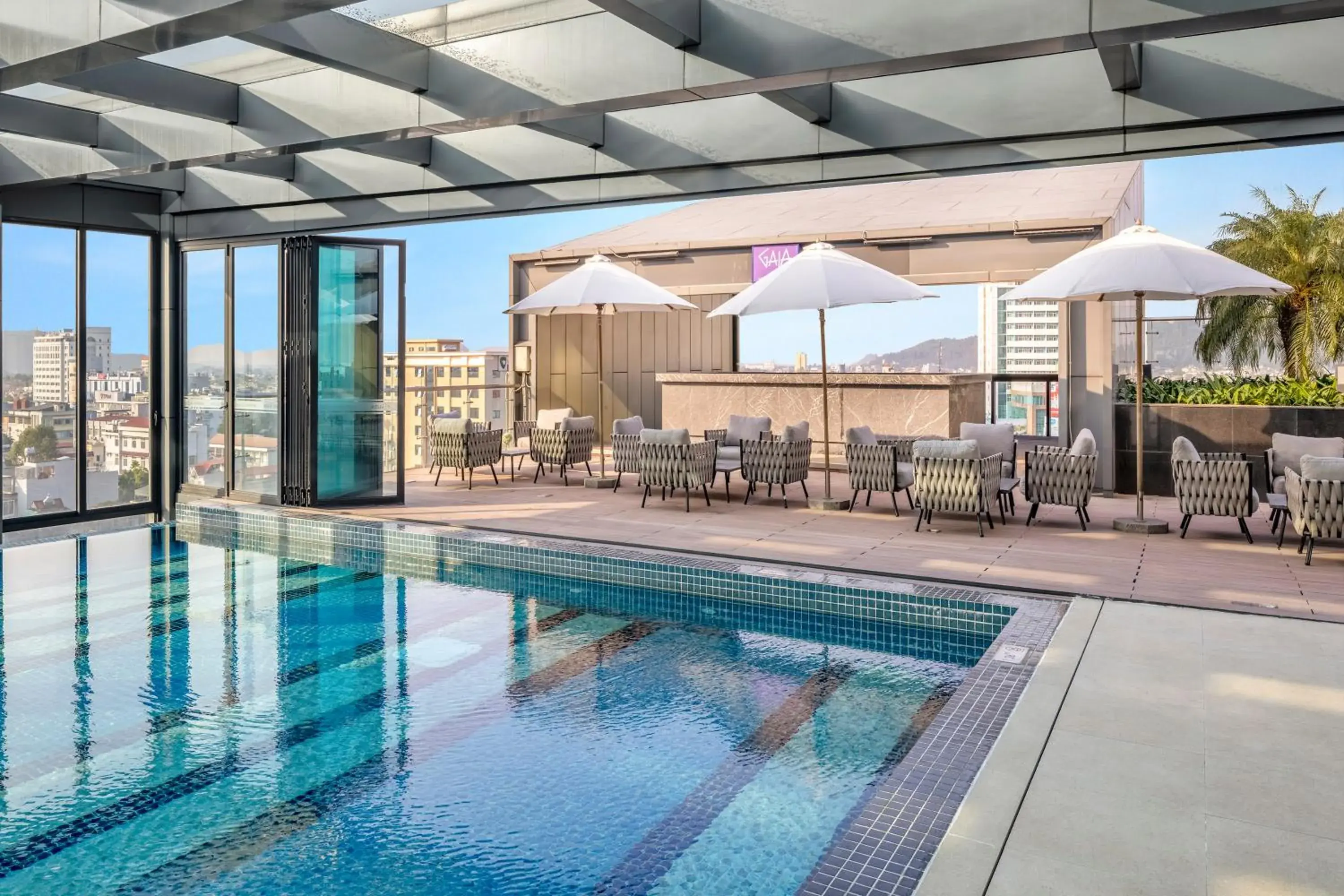 Swimming pool in Melia Vinpearl Thanh Hoa Swimming pool in Melia Vinpearl Thanh Hoa