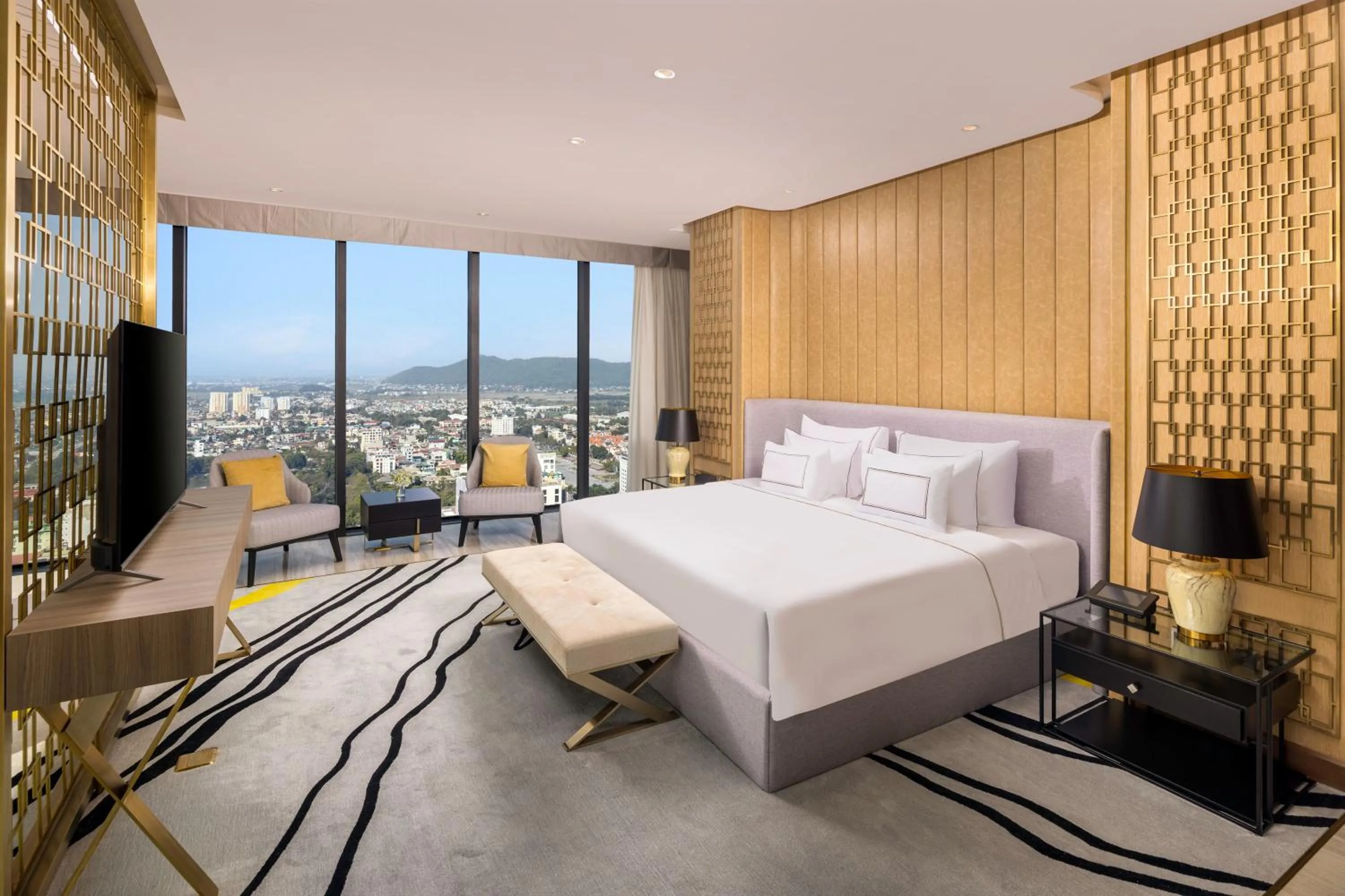 Communal lounge/ TV room, Bed in Melia Vinpearl Thanh Hoa