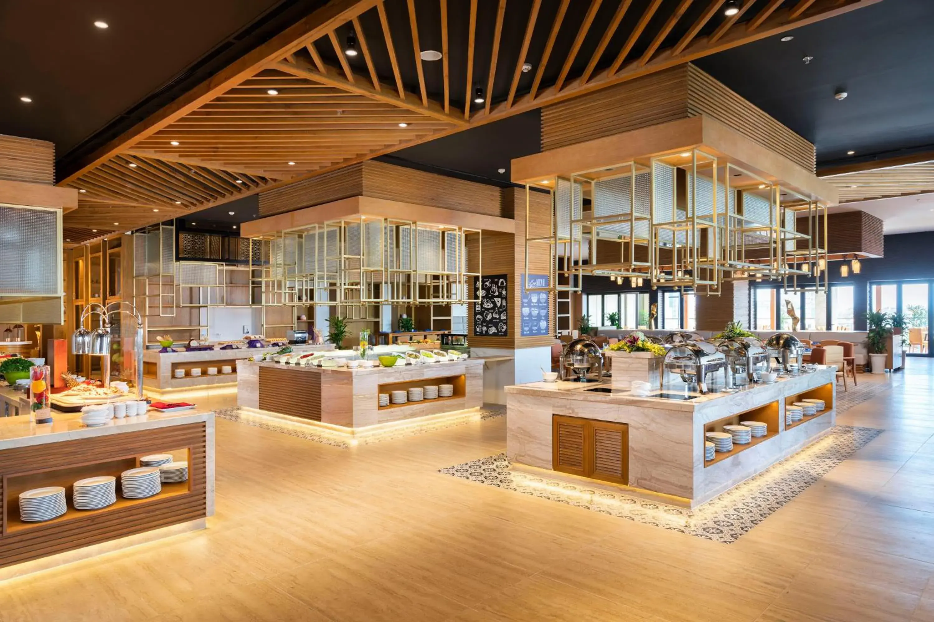 Restaurant/places to eat in Melia Vinpearl Thanh Hoa Restaurant/places to eat in Melia Vinpearl Thanh Hoa