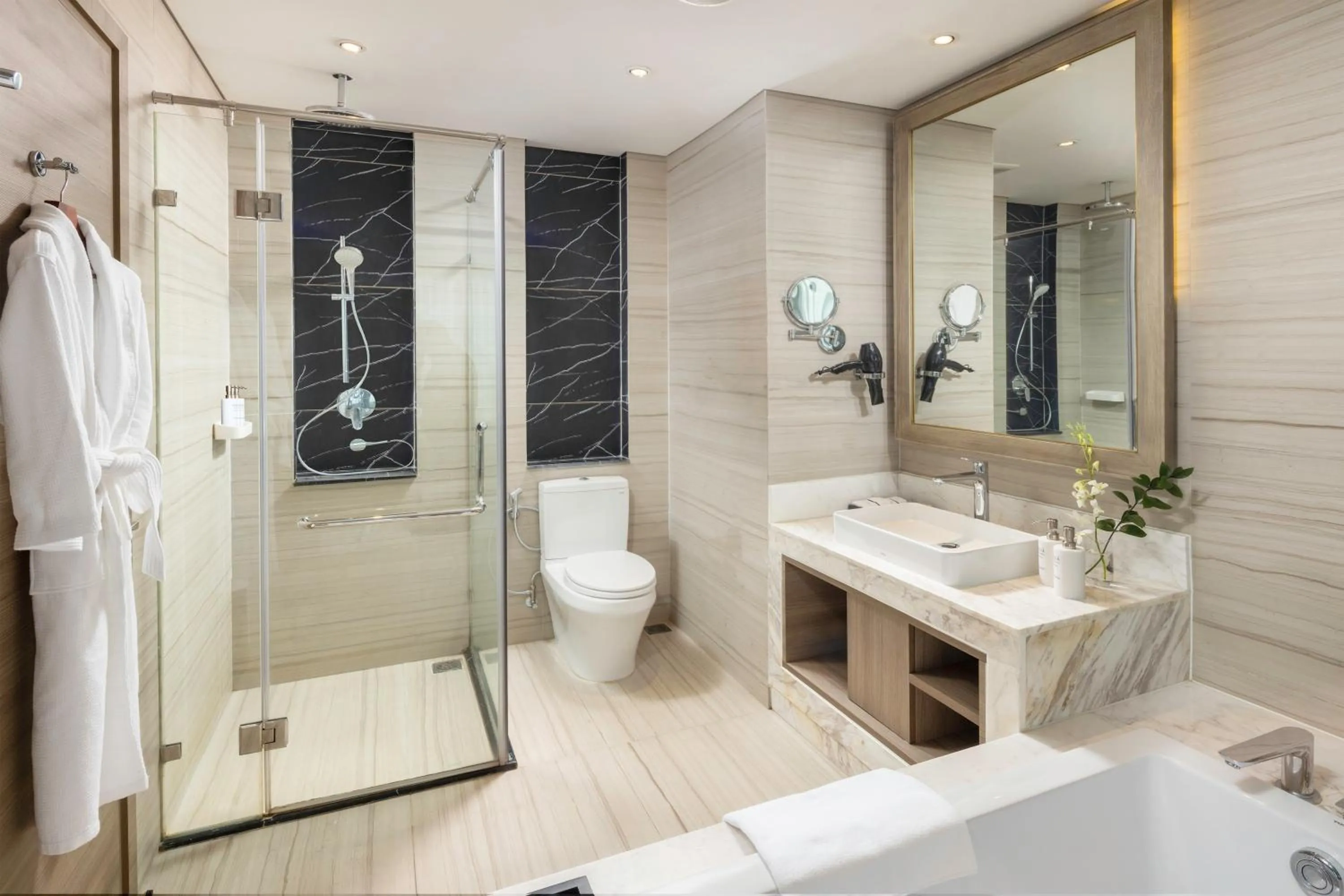 Shower in Melia Vinpearl Thanh Hoa