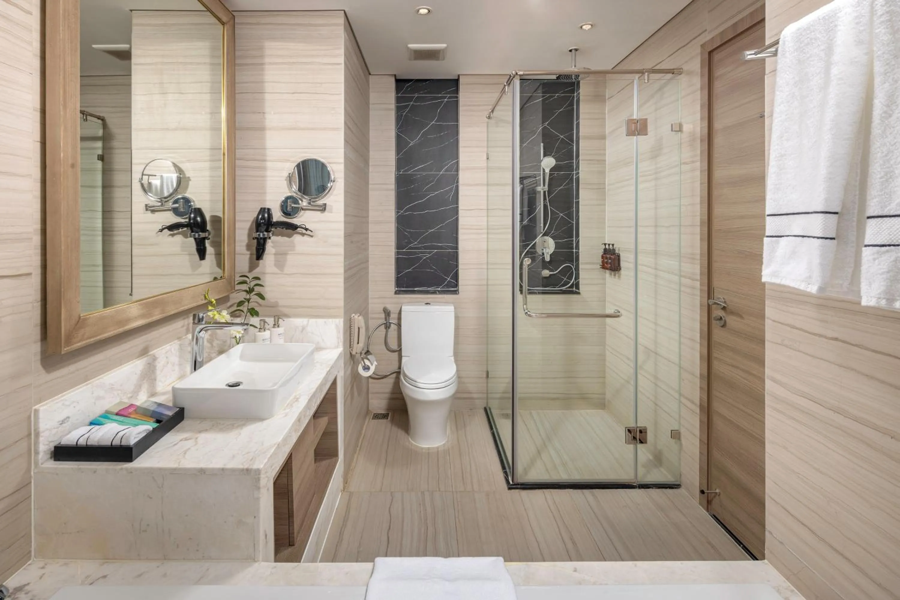 Shower in Melia Vinpearl Thanh Hoa