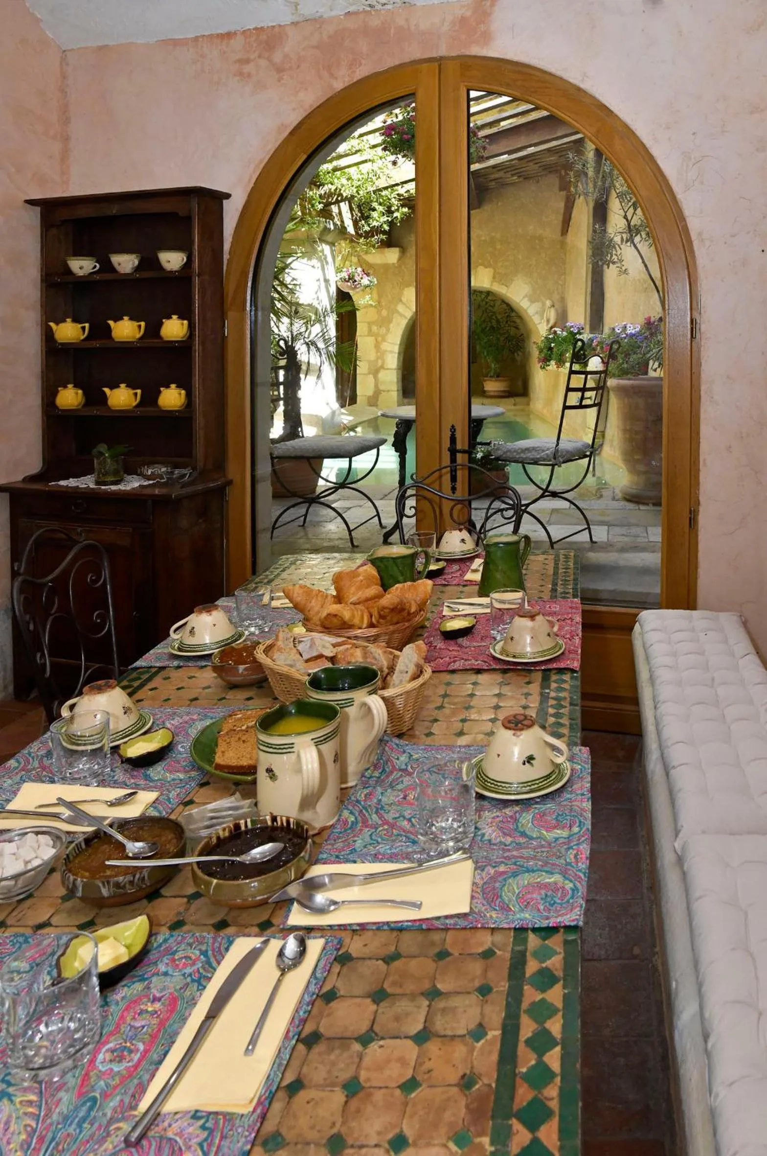 Living room in Un Mas en Ville