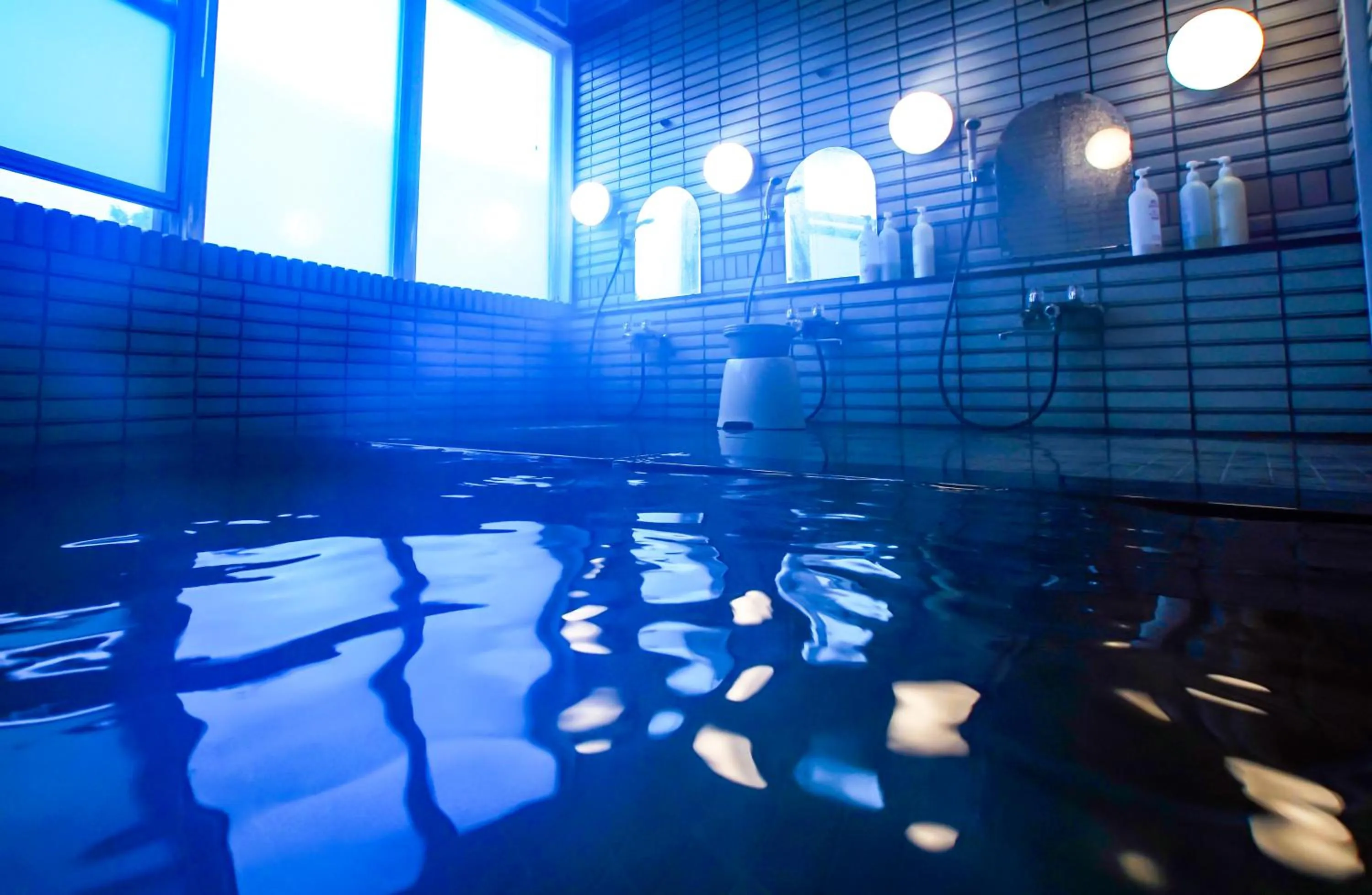 Hot Spring Bath in Pension Entre - deux - Mers