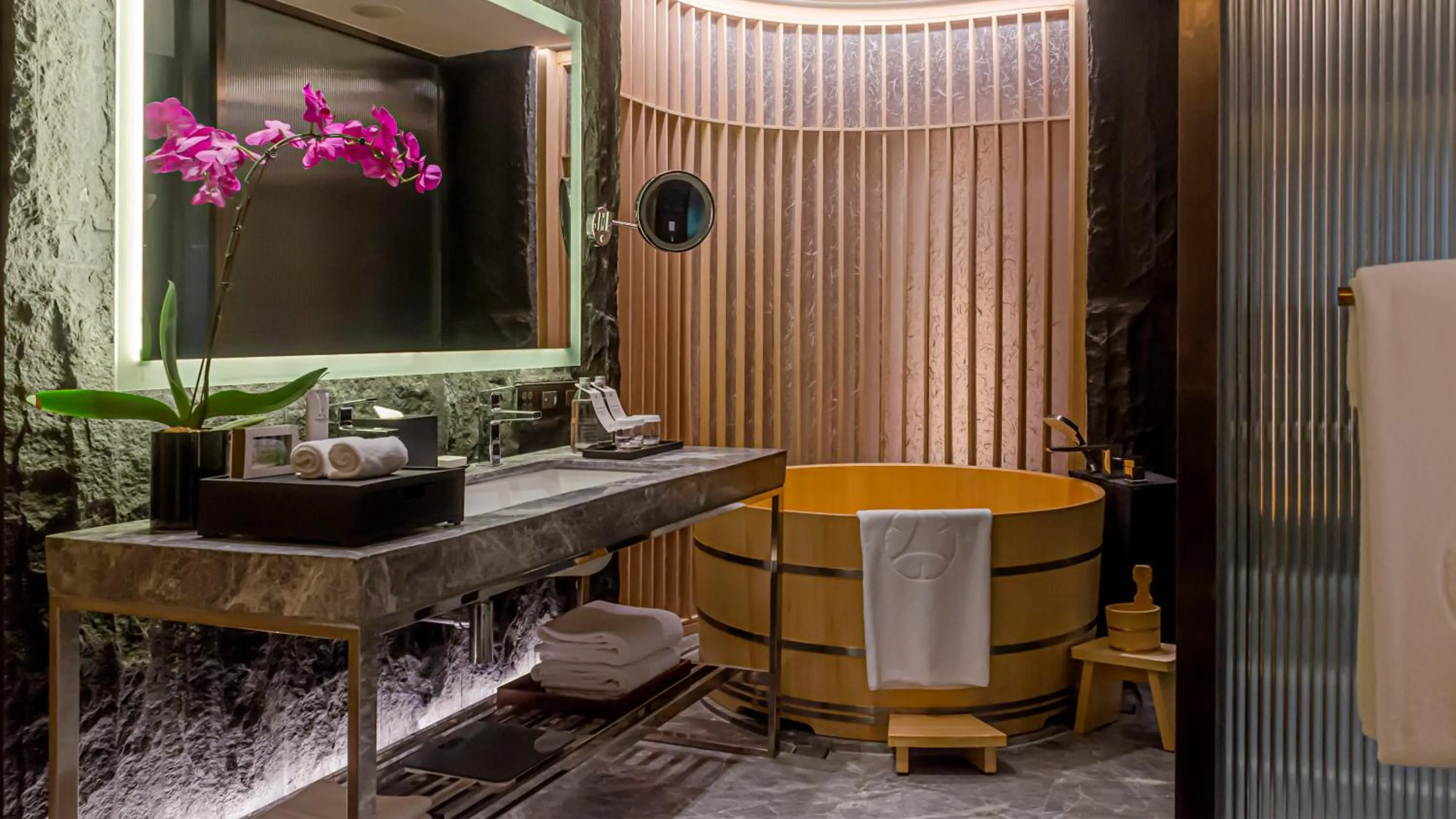 Bathroom in Hotel Okura Manila at Newport World Resorts