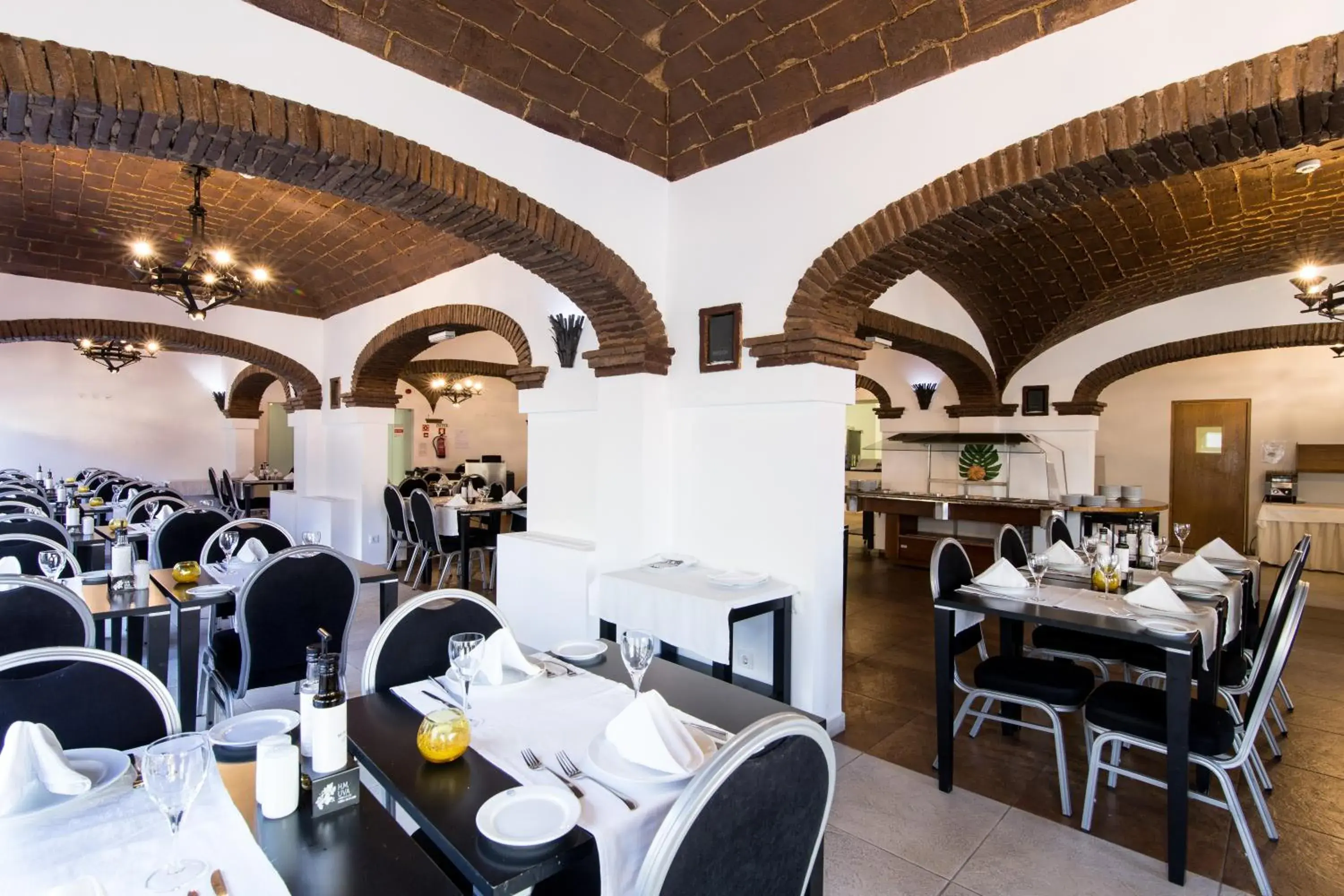 Restaurant/places to eat in Hotel Quarteirasol Restaurant/places to eat in Hotel Quarteirasol