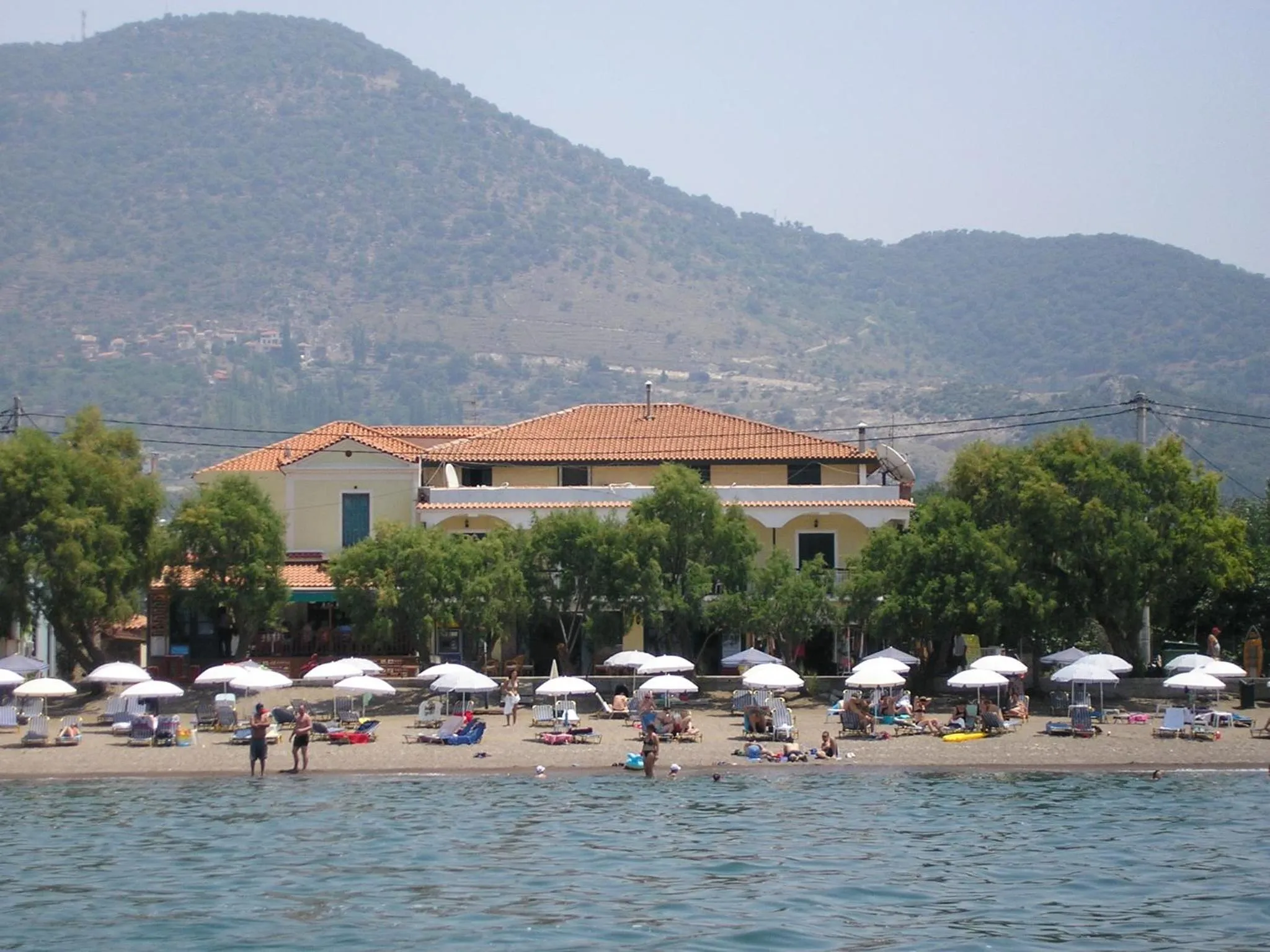 Day in Hotel Ilion