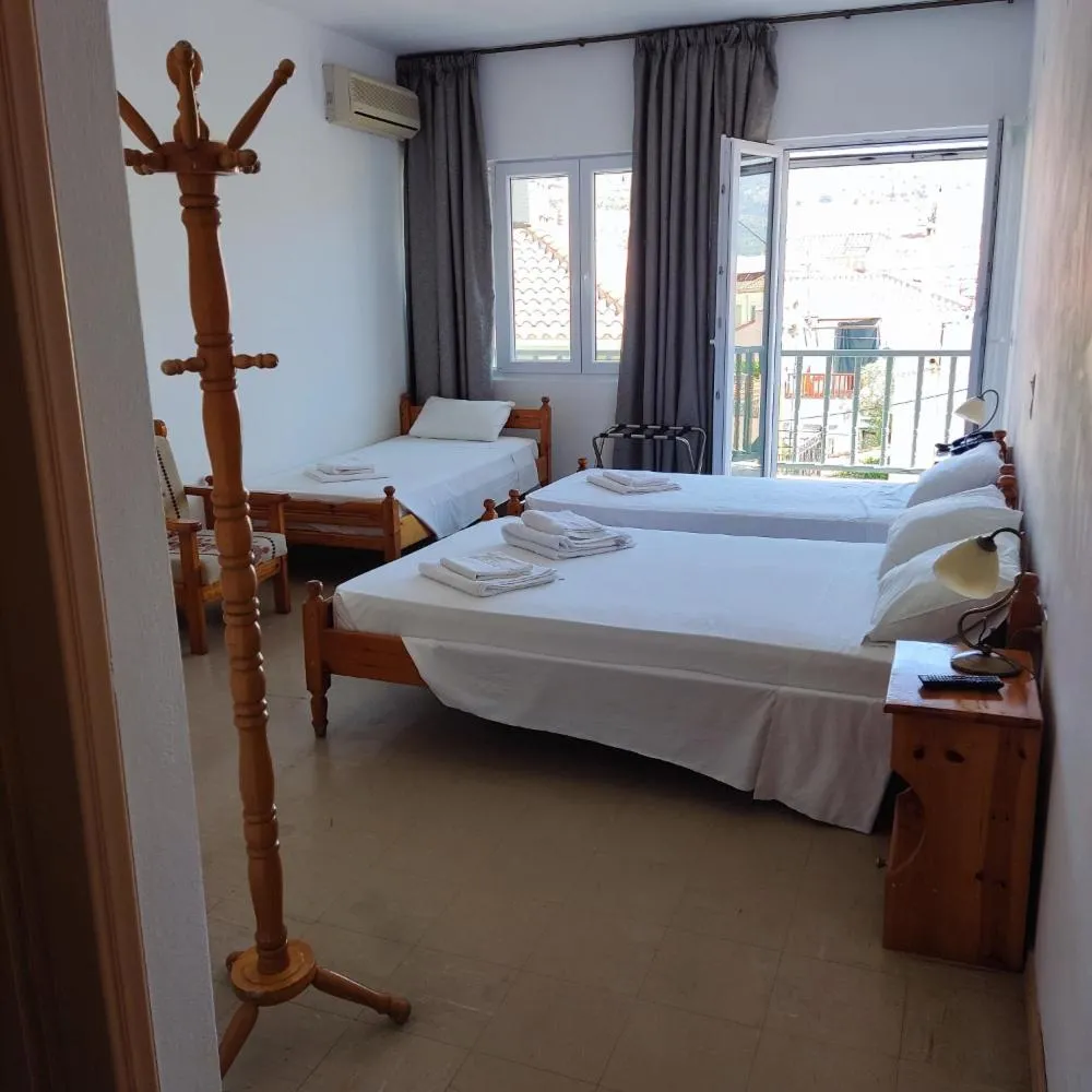 Bed in Hotel Ilion