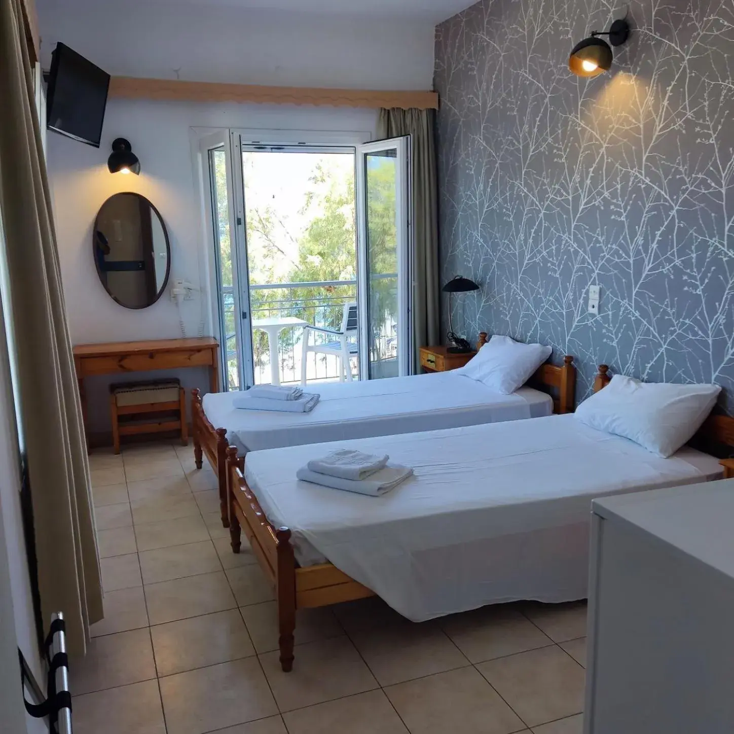Double or Twin Room with Balcony and Sea View in Hotel Ilion Double or Twin Room with Balcony and Sea View in Hotel Ilion