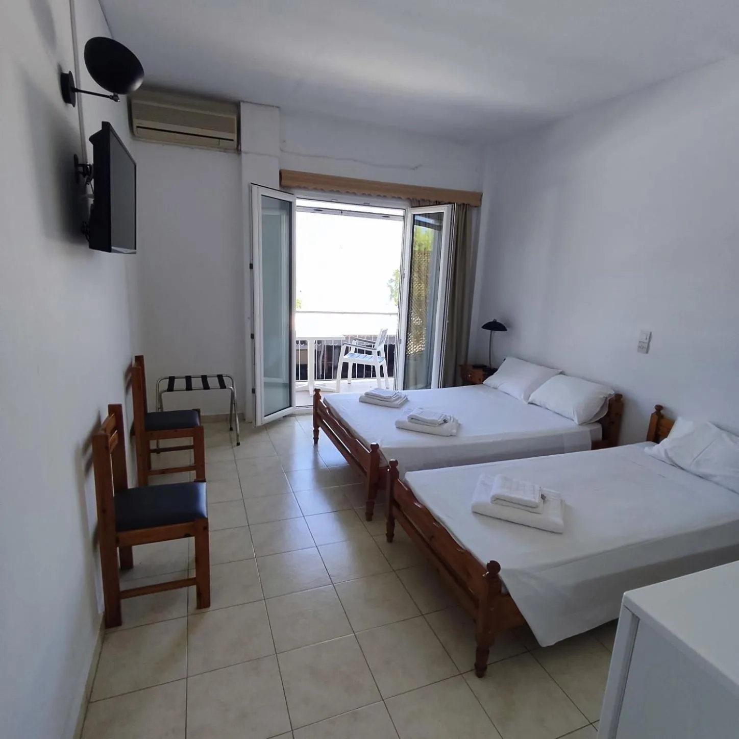 Bed in Hotel Ilion