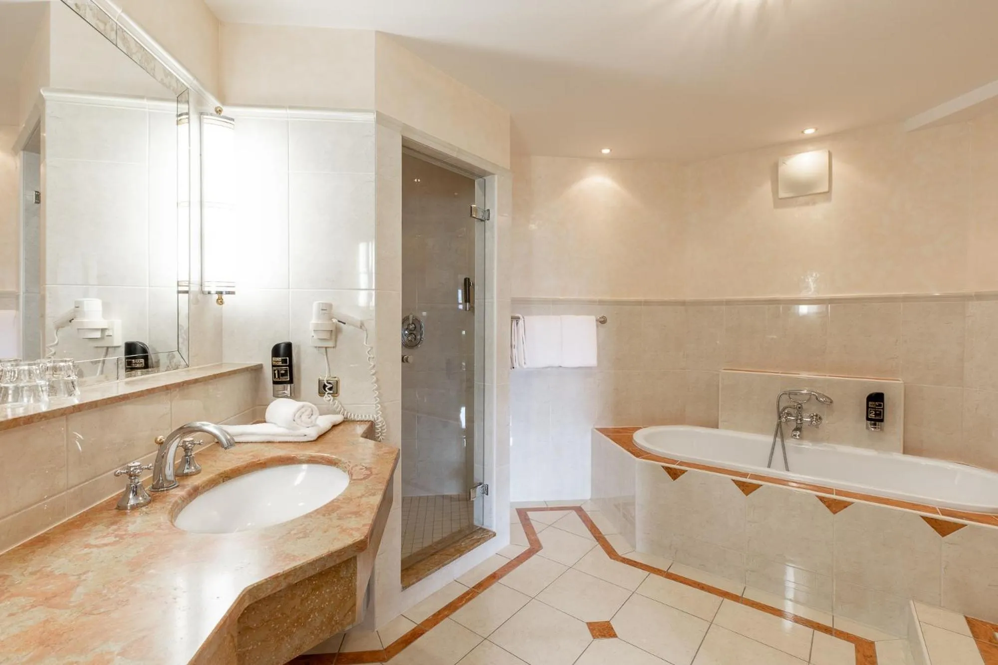 room service in Hotel Seehof