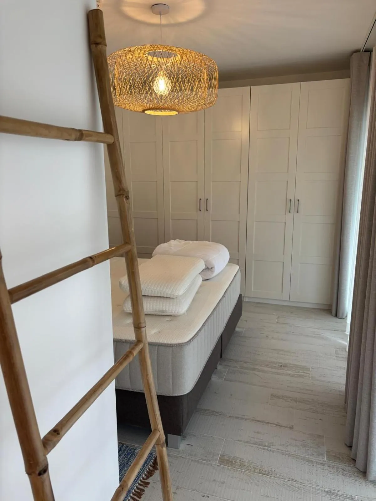 Bed in Colina Verde Resort