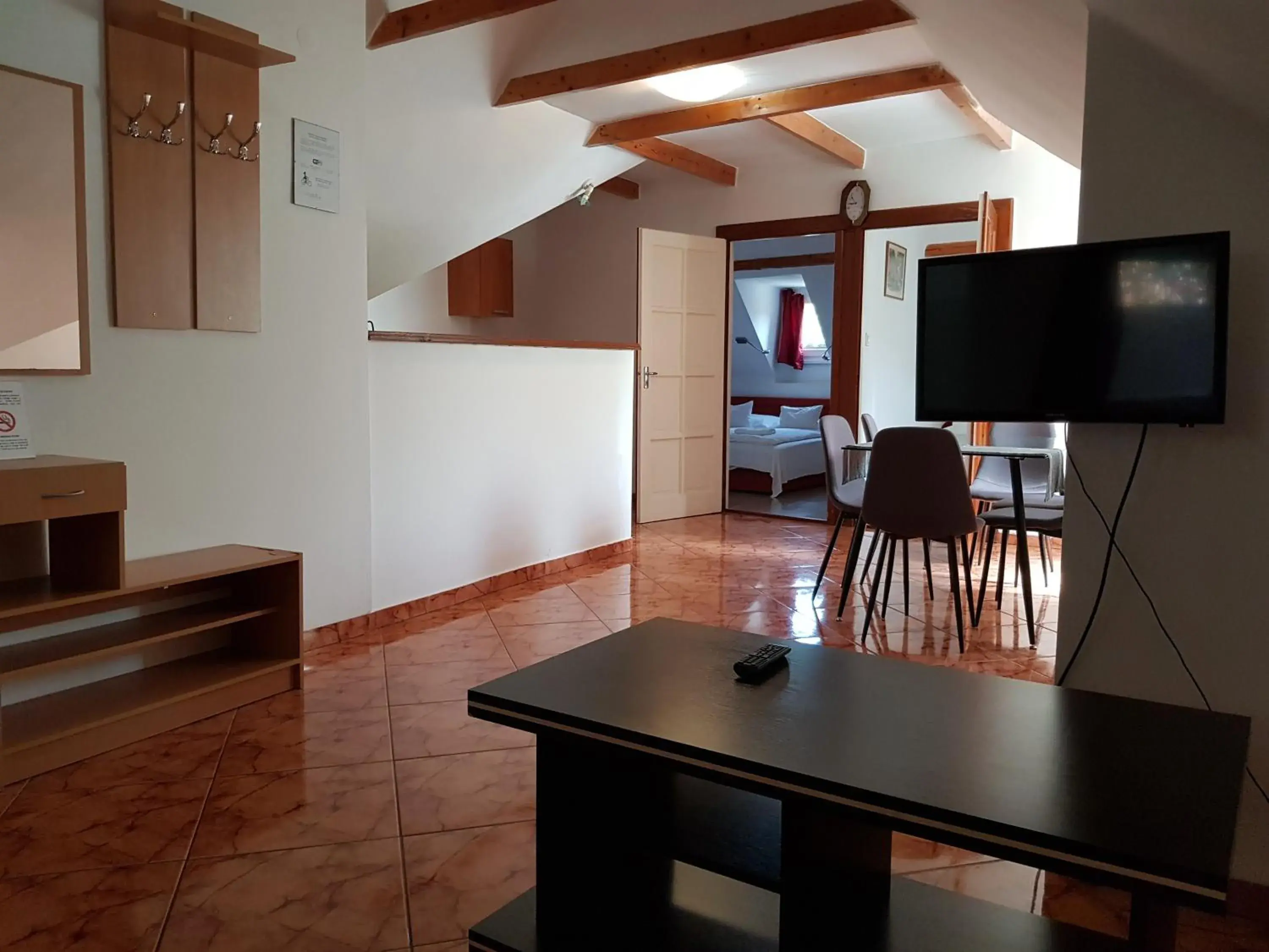 Two-Bedroom Apartment (4 Adults) in Böne Vendégház és Borozó Two-Bedroom Apartment (4 Adults) in Böne Vendégház és Borozó
