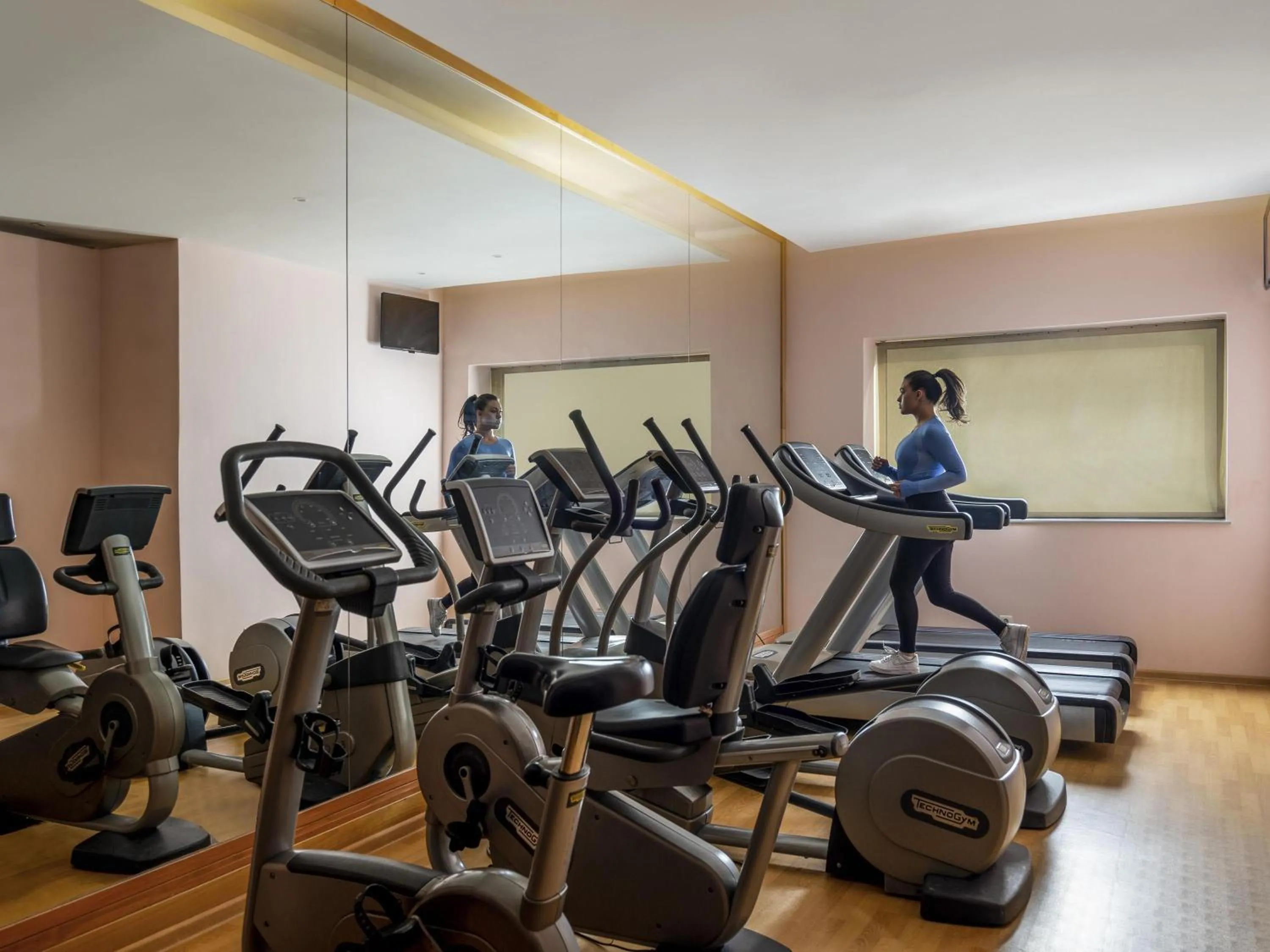 Fitness centre/facilities in Novotel Bucharest City Centre