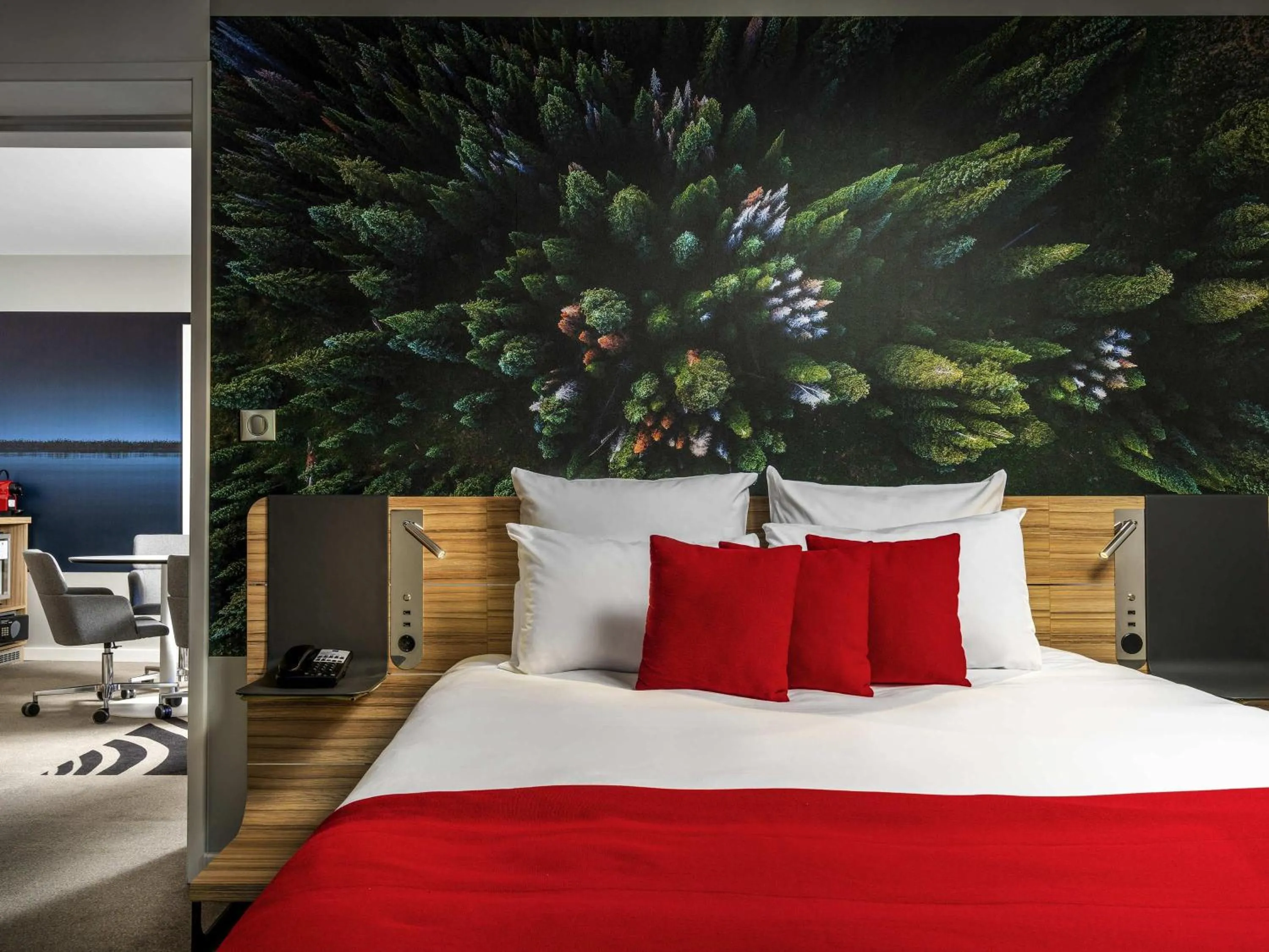 Bedroom, Bed in Novotel Bucharest City Centre