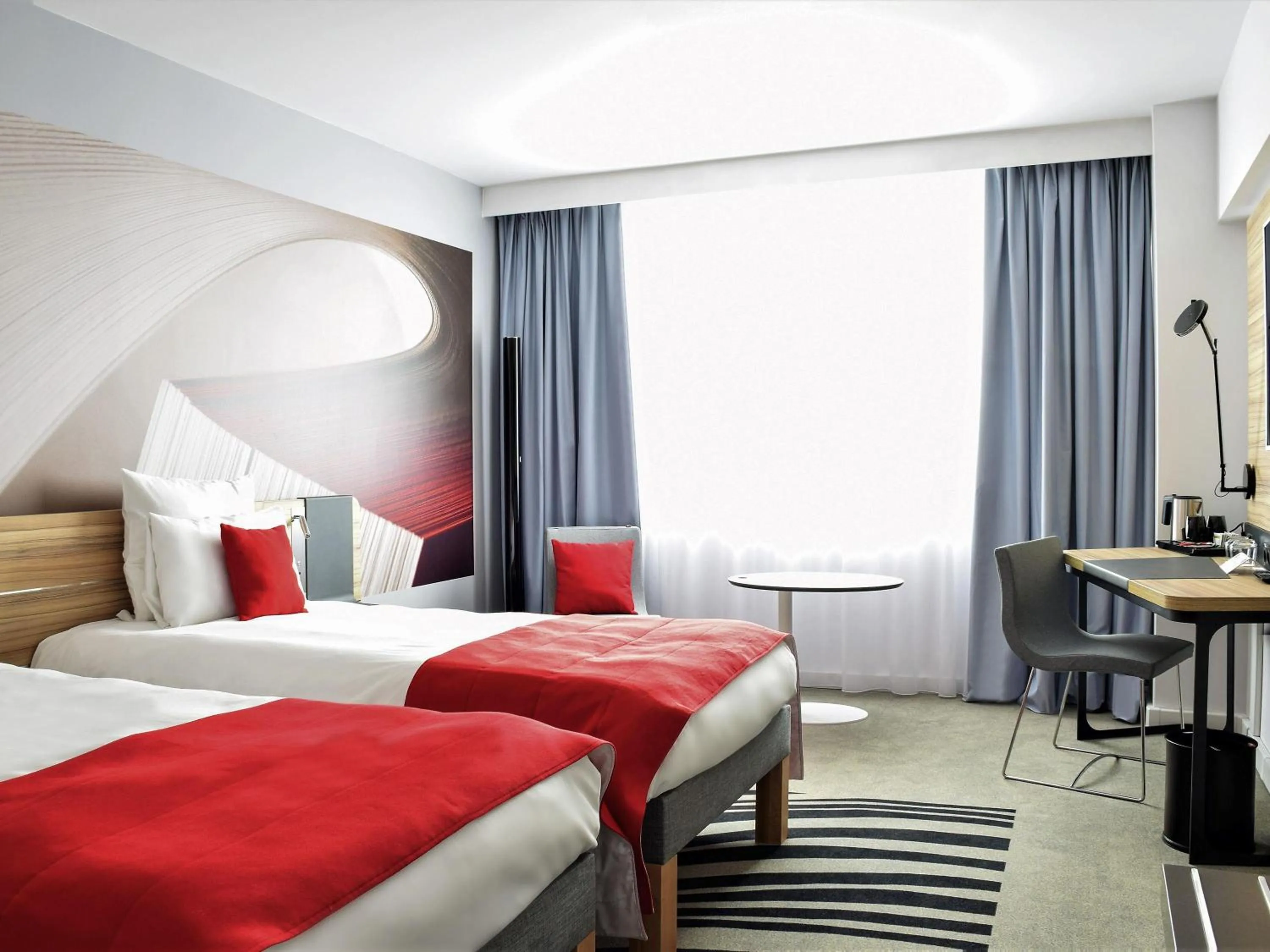 Bedroom, Bed in Novotel Bucharest City Centre