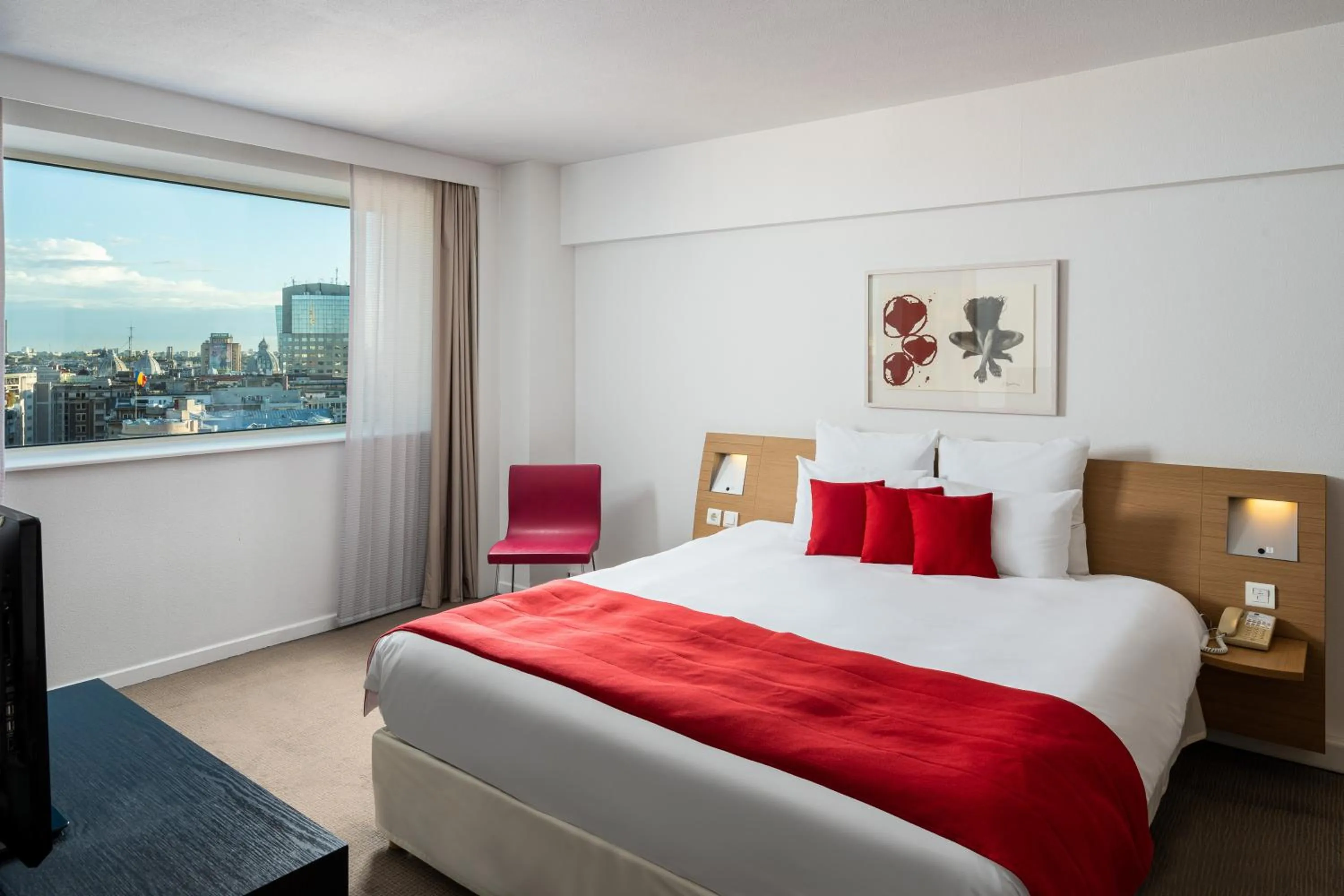 Bedroom, Bed in Novotel Bucharest City Centre