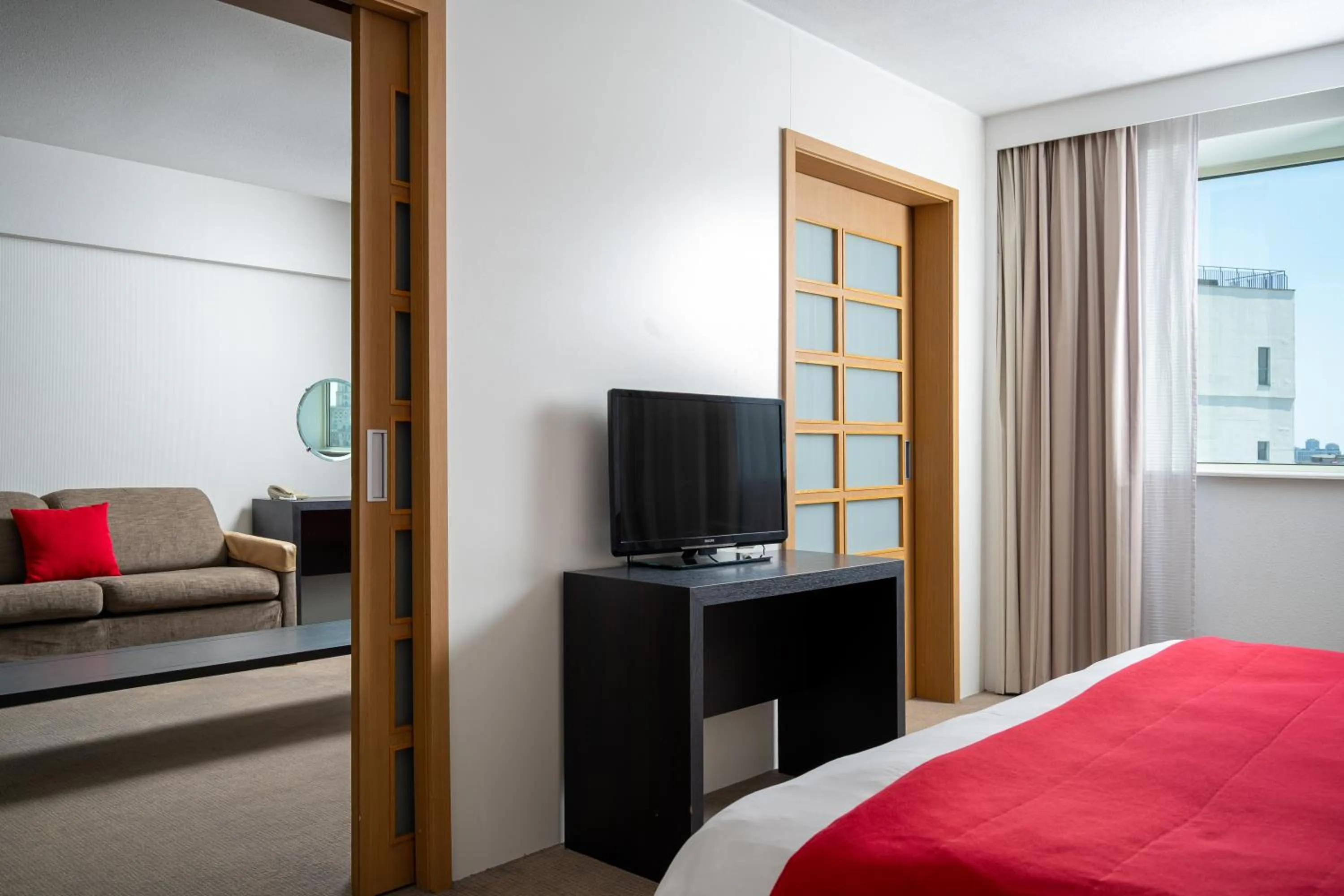 Bedroom, Bed in Novotel Bucharest City Centre