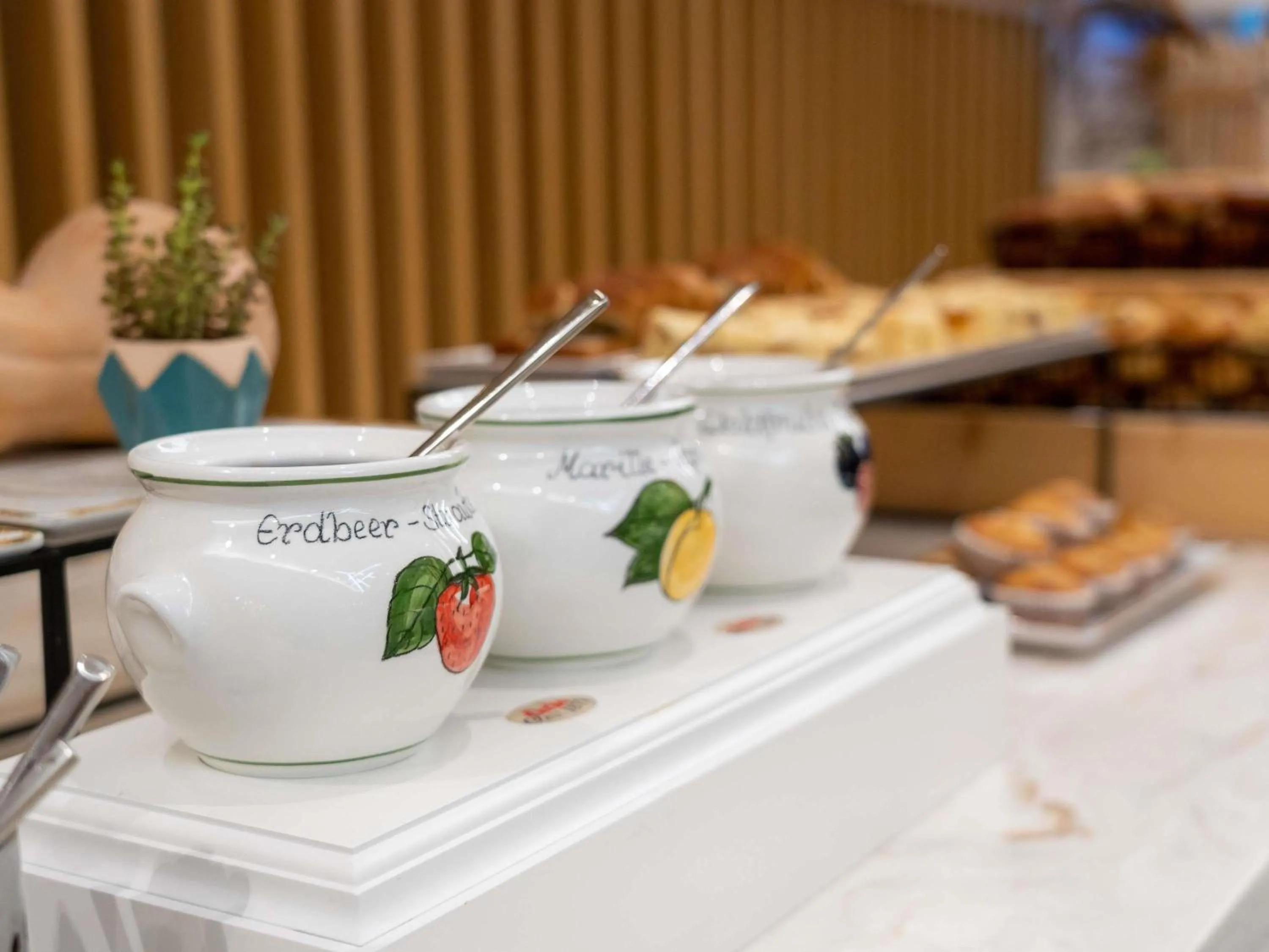 Breakfast in Novotel Bucharest City Centre