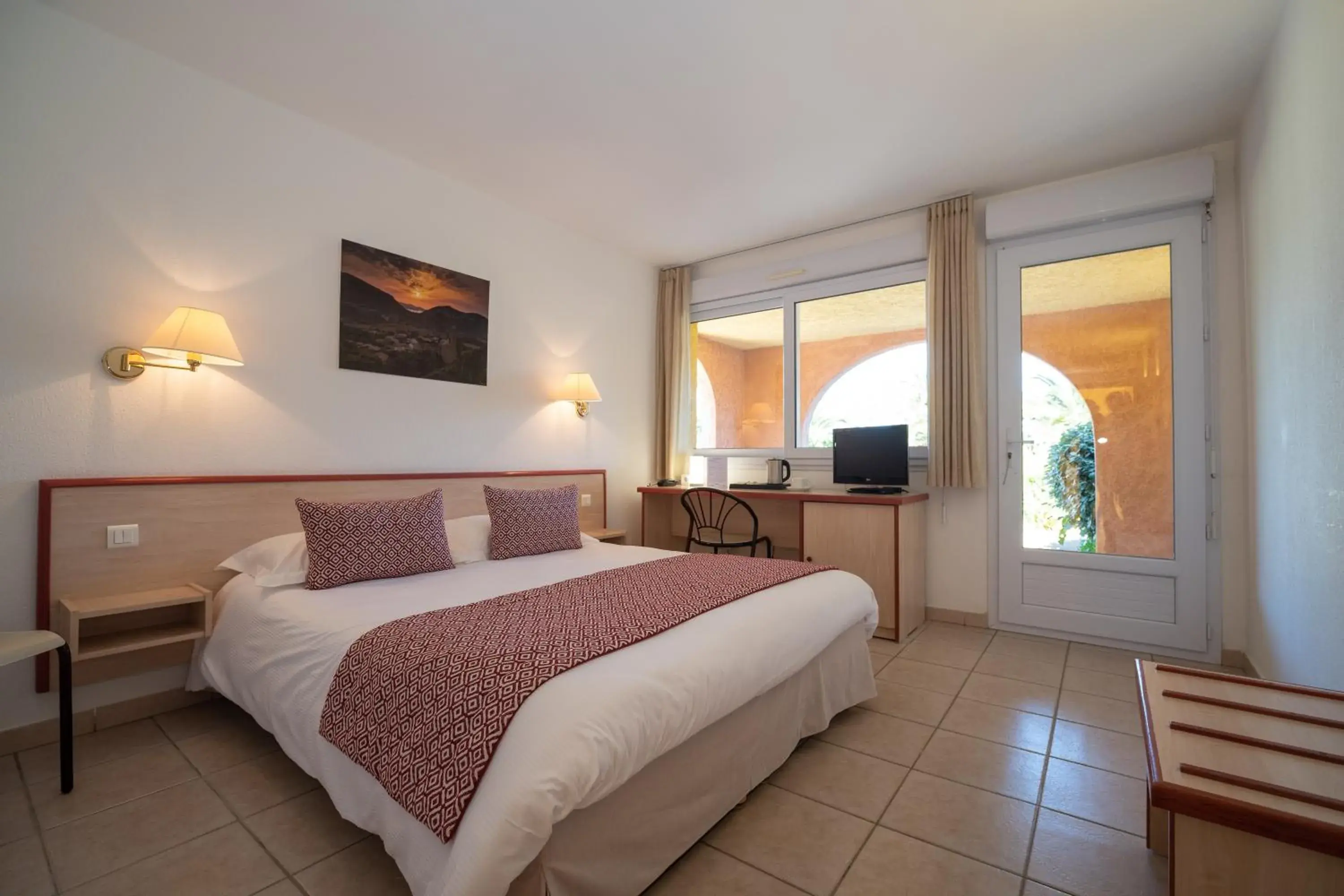 Double Room- Ground Floor in Hotel Les Galets Double Room- Ground Floor in Hotel Les Galets