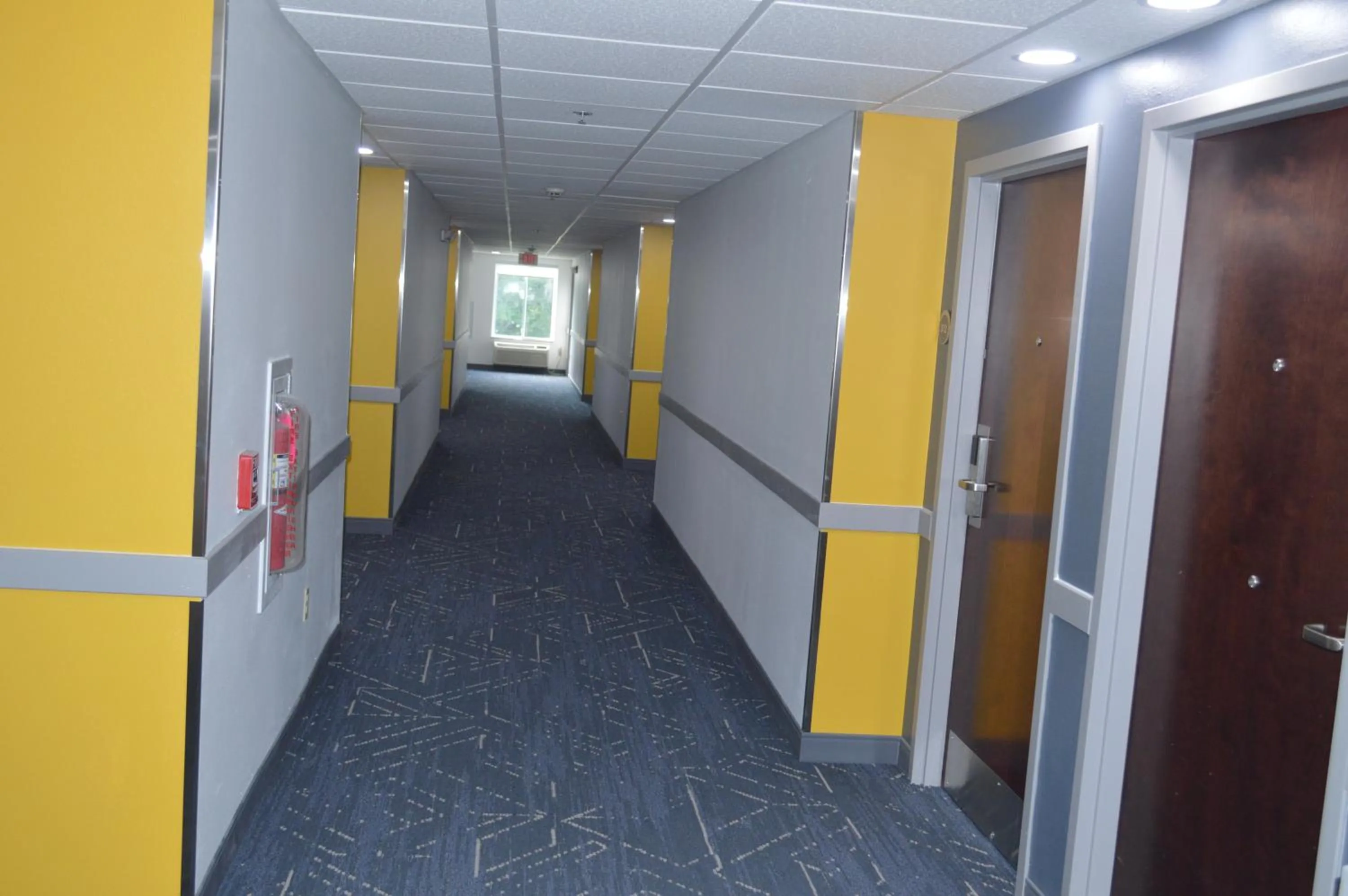 Property building in Comfort Inn & Suites Harrisburg-Hershey North