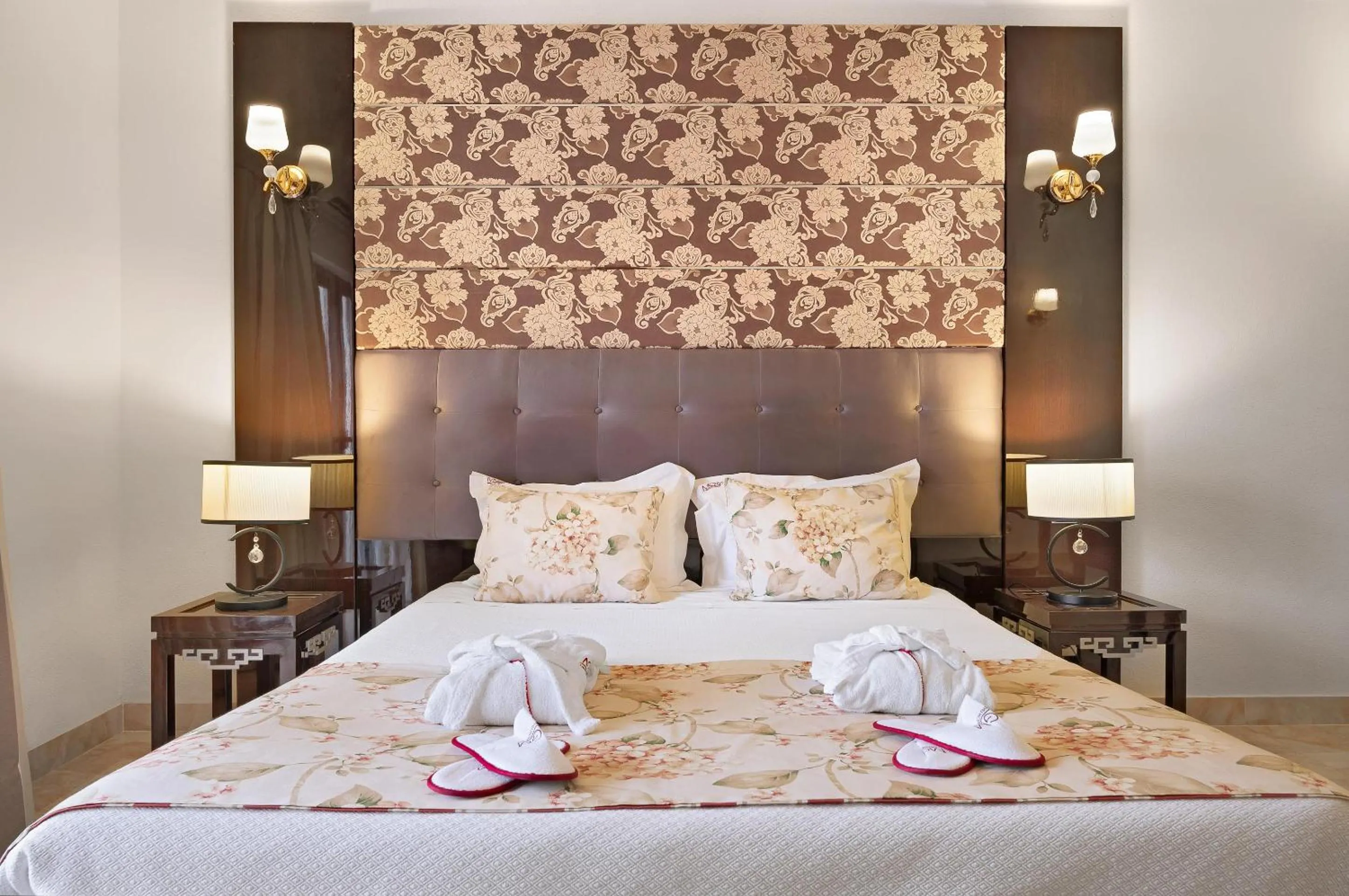 Bed in Grand Muthu Oura View Beach Club