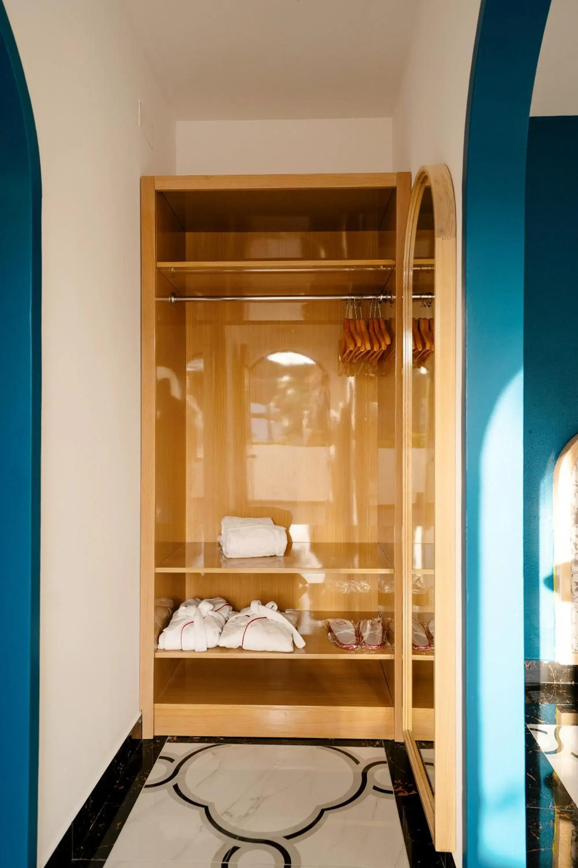 wardrobe, Bed in Grand Muthu Oura View Beach Club wardrobe, Bed in Grand Muthu Oura View Beach Club